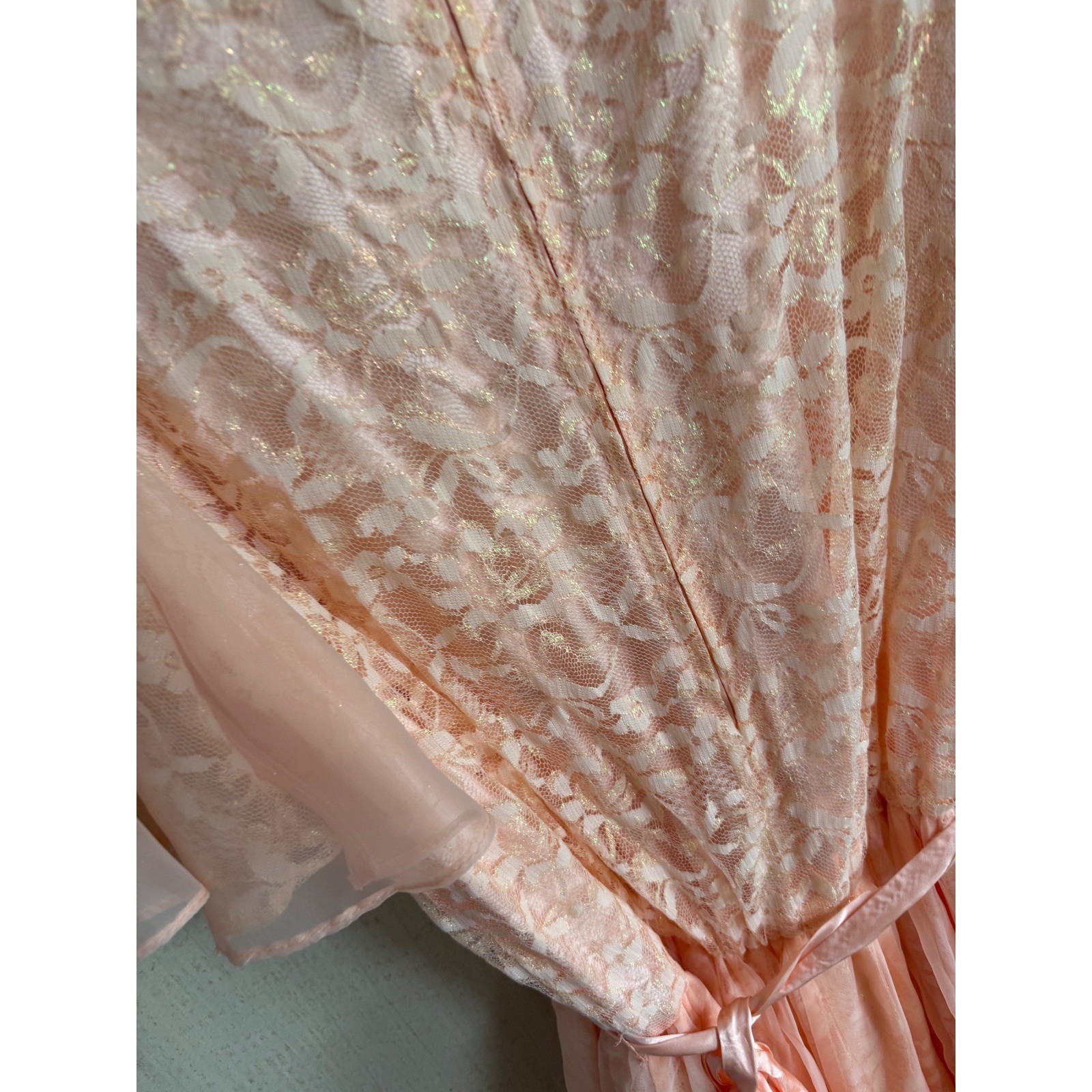 Vintage Peach Lace Maxi Dress Gold Metallic Flutter Sleeve Formal Gown Apricot