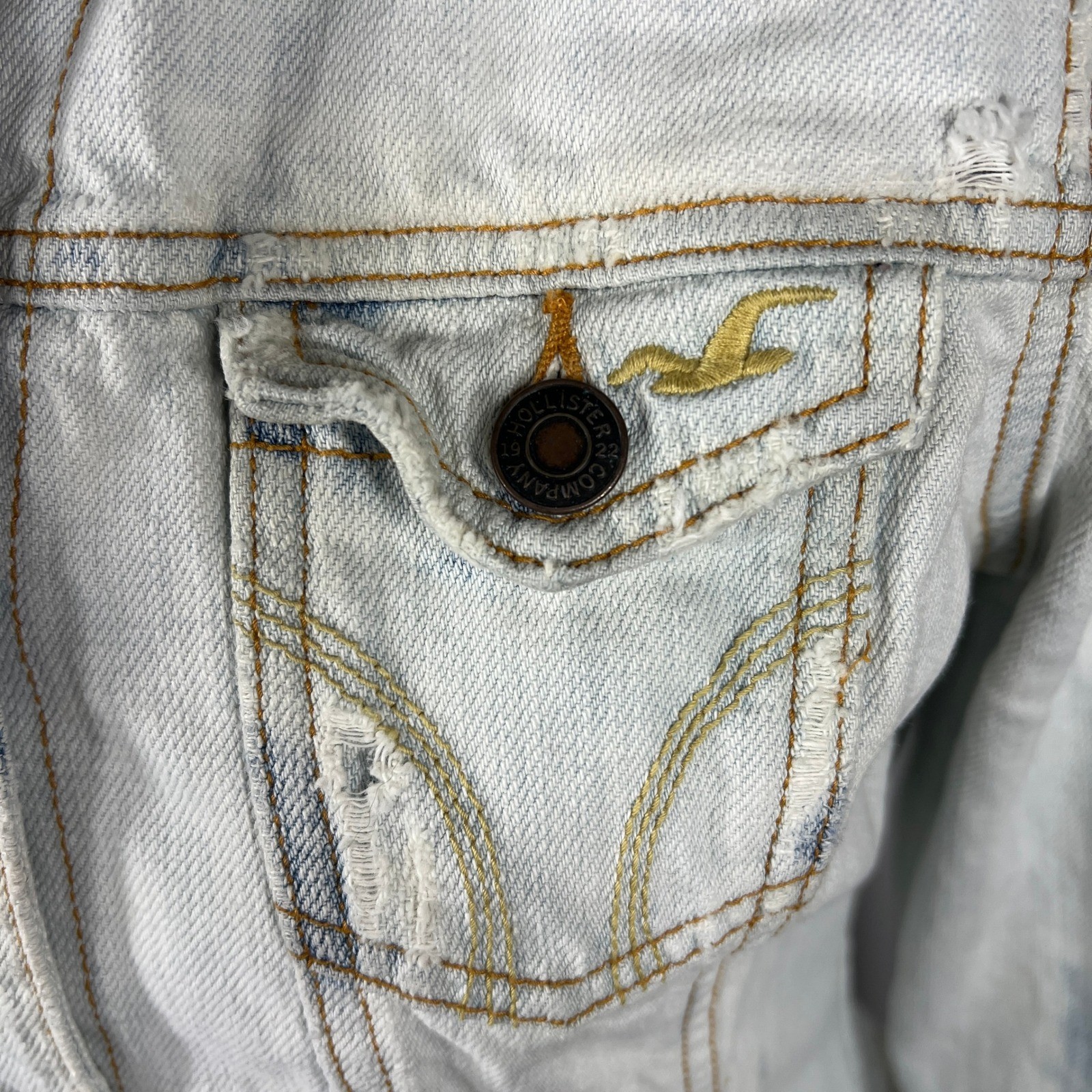 Hollister HCO Y2K Denim Jacket XS/S Trucker Distressed Bleached Thrashed Grunge