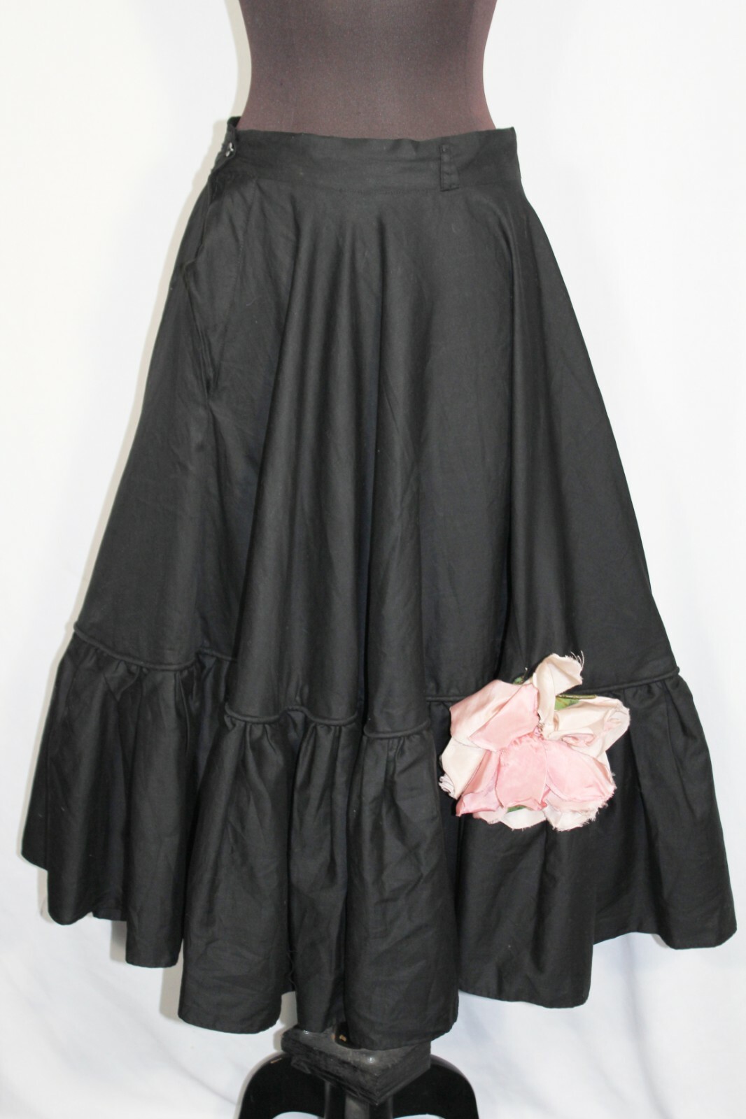 VINTAGE 1960’S-1970’S BLACK POLISHED COTTON FULL CIRCULAR SKIRT 28-30 WAIST