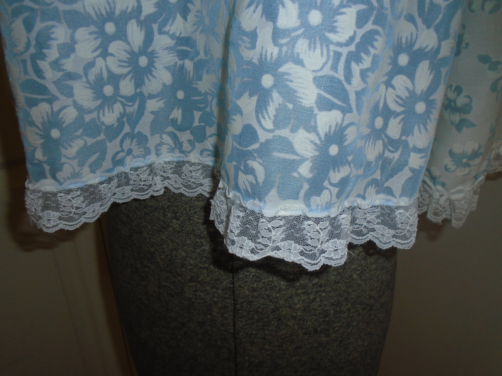 Ariel Bed Jacket Blue White Floral Sheer Vintage Made in the USA Size Small