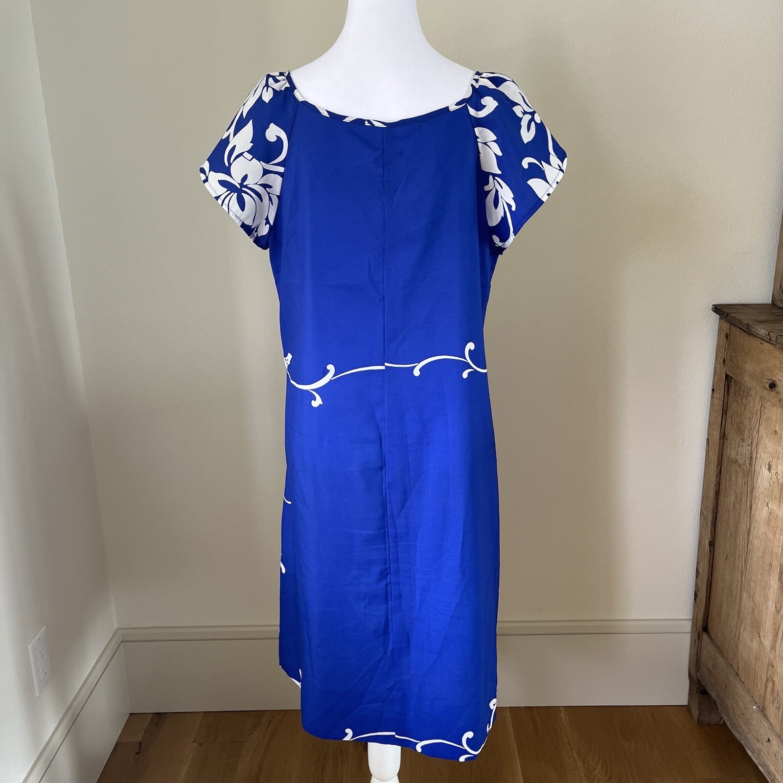 Vintage 60s Andrade Womens Hawaiian Midi Dress Classic Florals Blue White