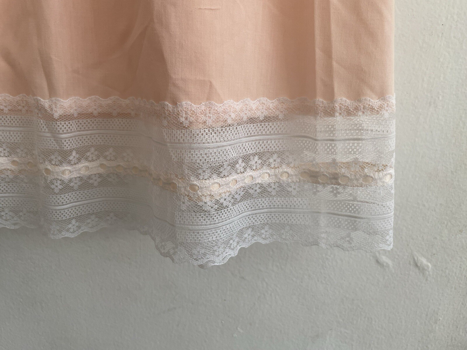 Vintage VASSARETTE Pink 26” Slip With Lace Size Small 65% Polyester 35% Cotton