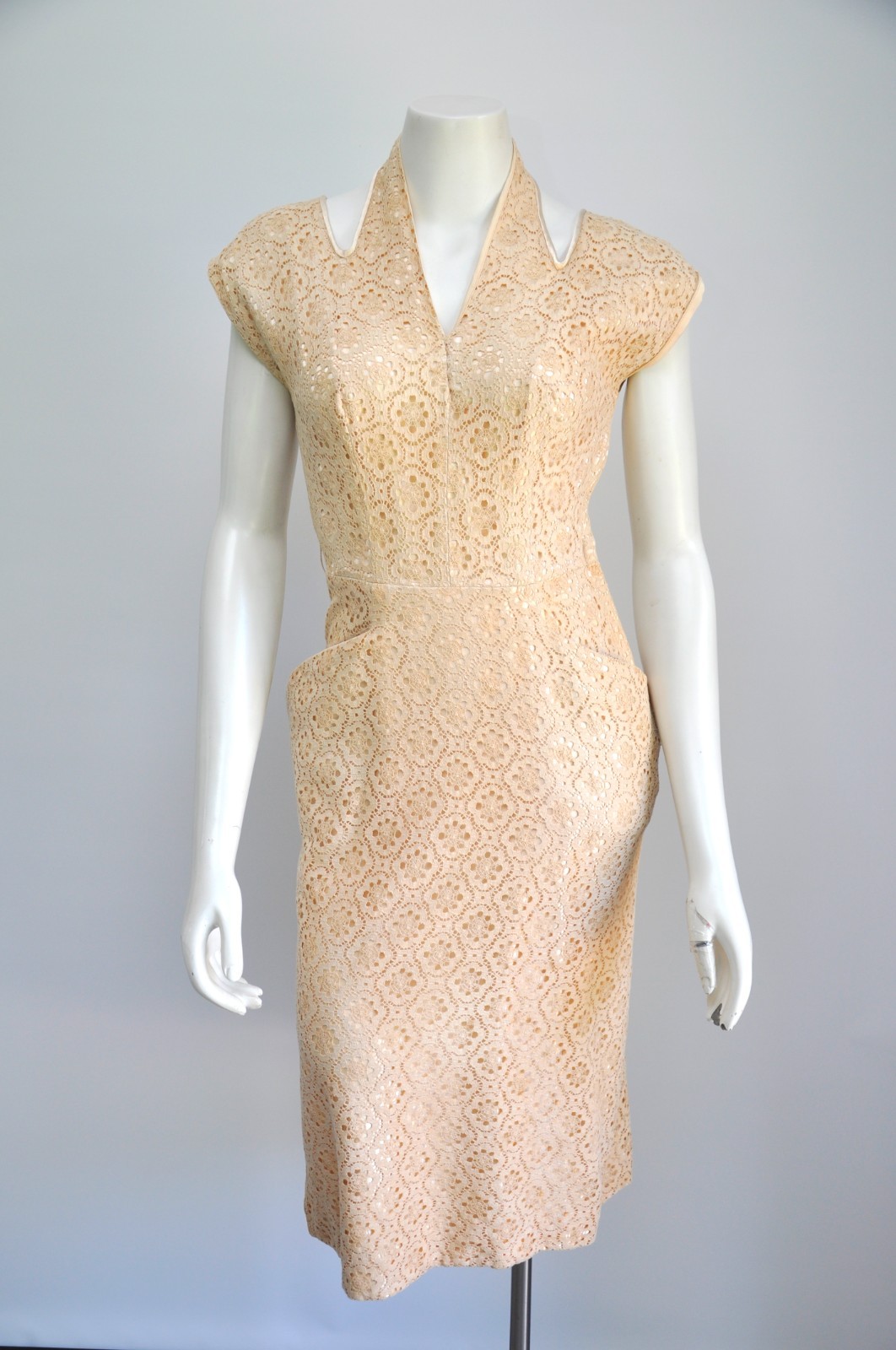 Vintage 1940s Ivory Lace Satin Wiggle Dress Huge Pockets Wedding Party Elope XS