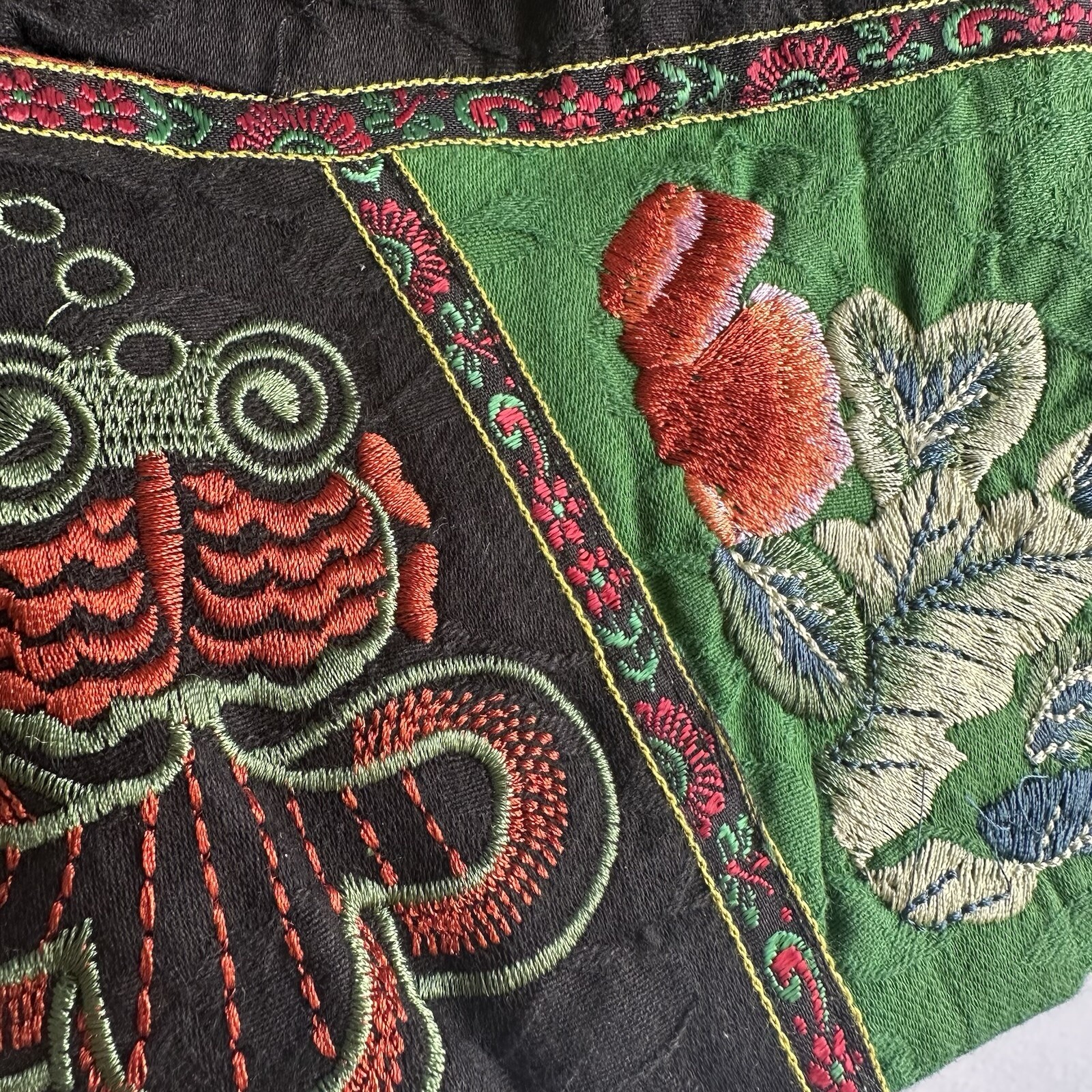 Vintage 100% Cotton Hand Embroidered Oriental Collar Crop Jacket w/ Frog Buttons