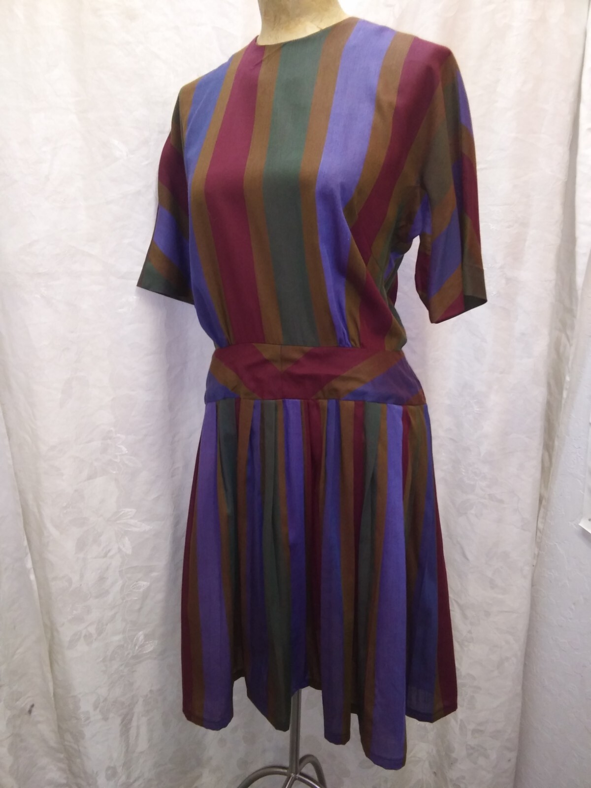 1950’s Brown Dark Red Blue Green Cotton Day Dress by Jeanne Model Size M