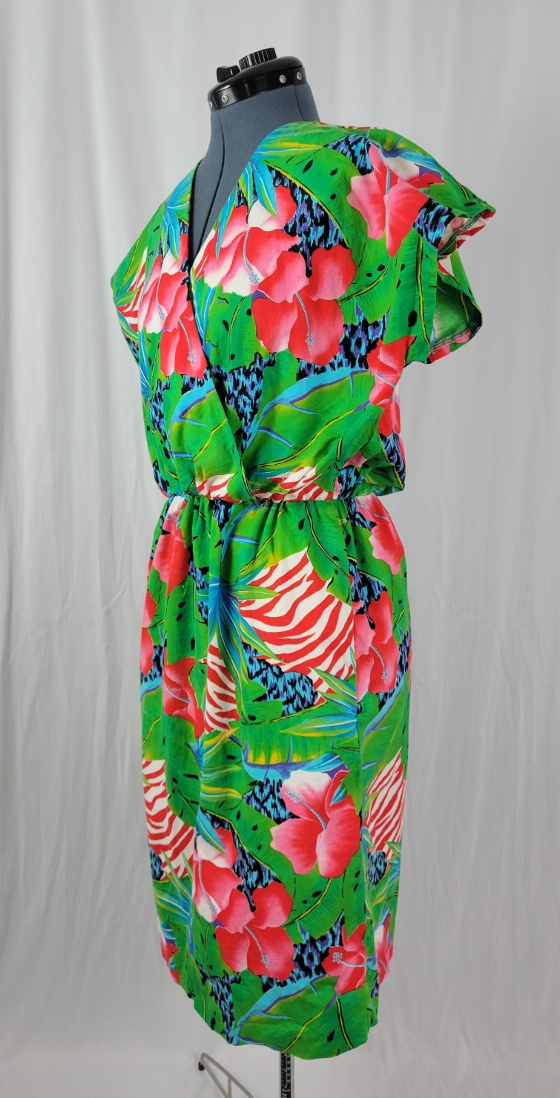 Vtg Green/Red/Blue Tropical Print Wrap Bodice Dress w Elastic Waist Size Med?