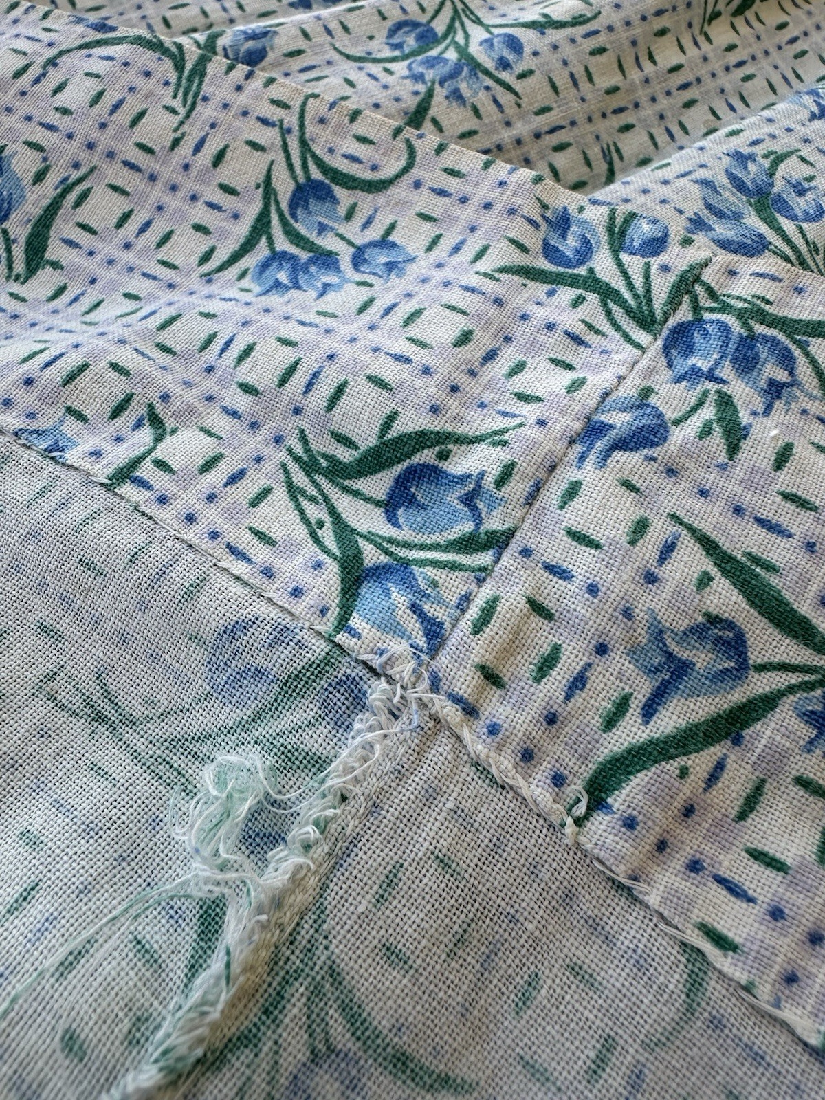 1930s 40s Feed Sack Skirt 28” Waist Blue Floral Tulip Grid Fabric Cotton MOP VTG