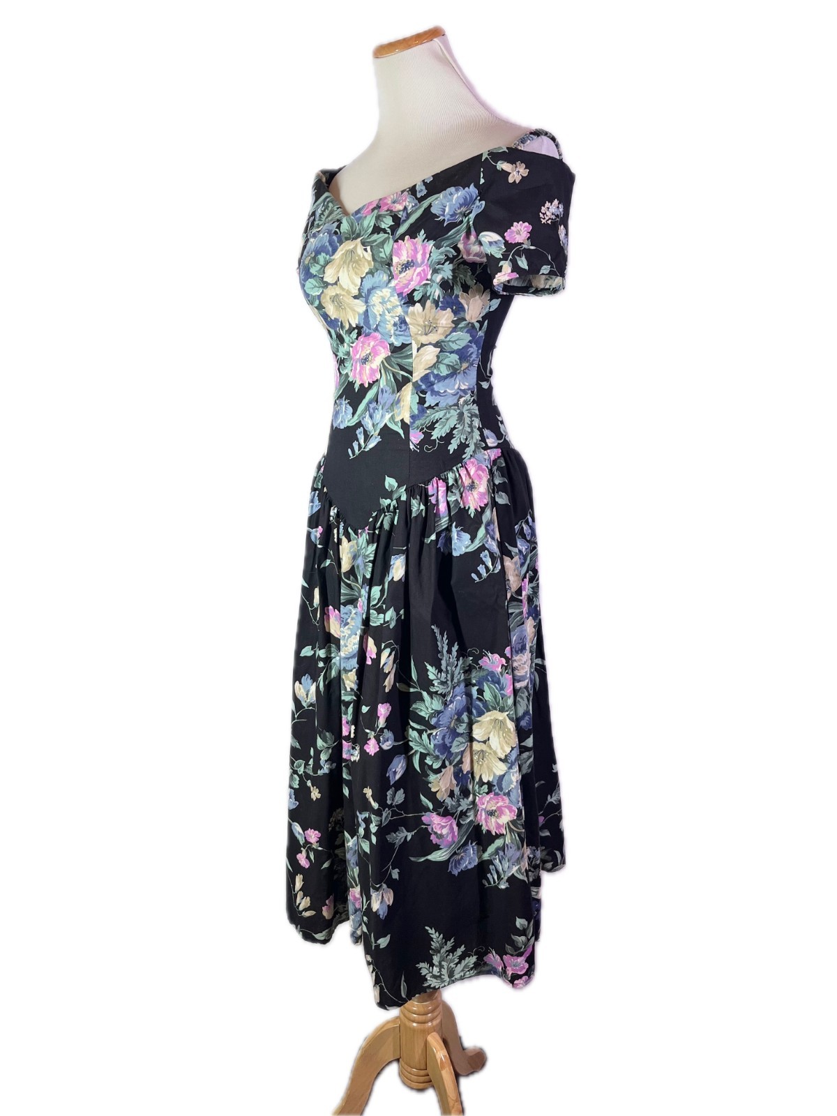 Vintage 1980s Byer Too! Size 5 Black Floral Tea Dress Off-the-Shoulder V-Waist