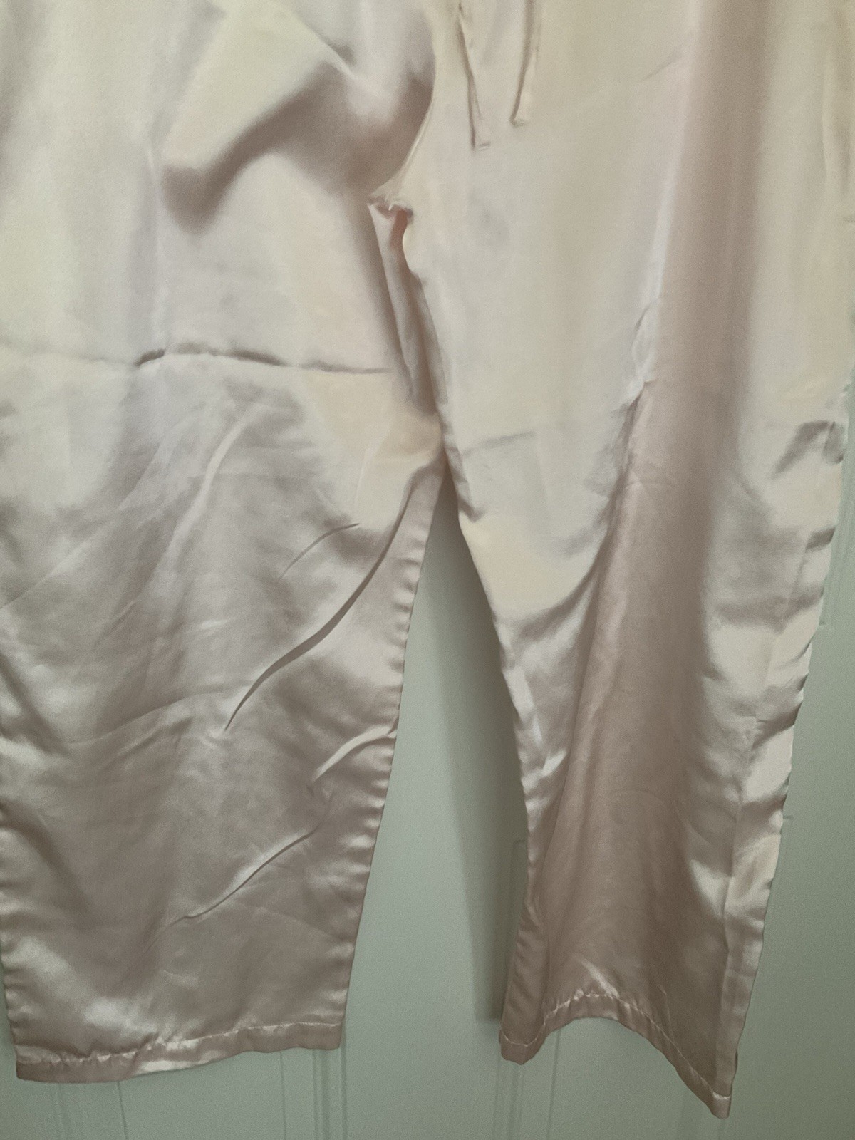 Ladies 2 Pc Pajama Set by Jeannie Size Large Pink Satin Look Polyester Used