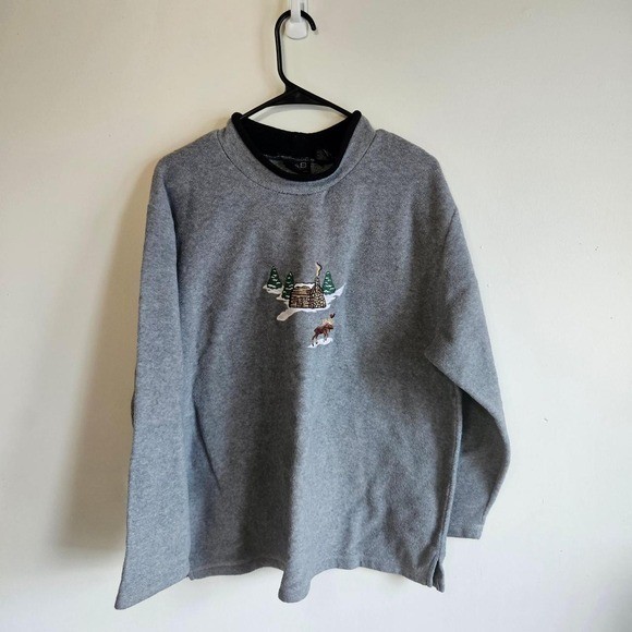 Vintage Winter Cabin Embroidered Fleece Mock Neck Sweatshirt Grey