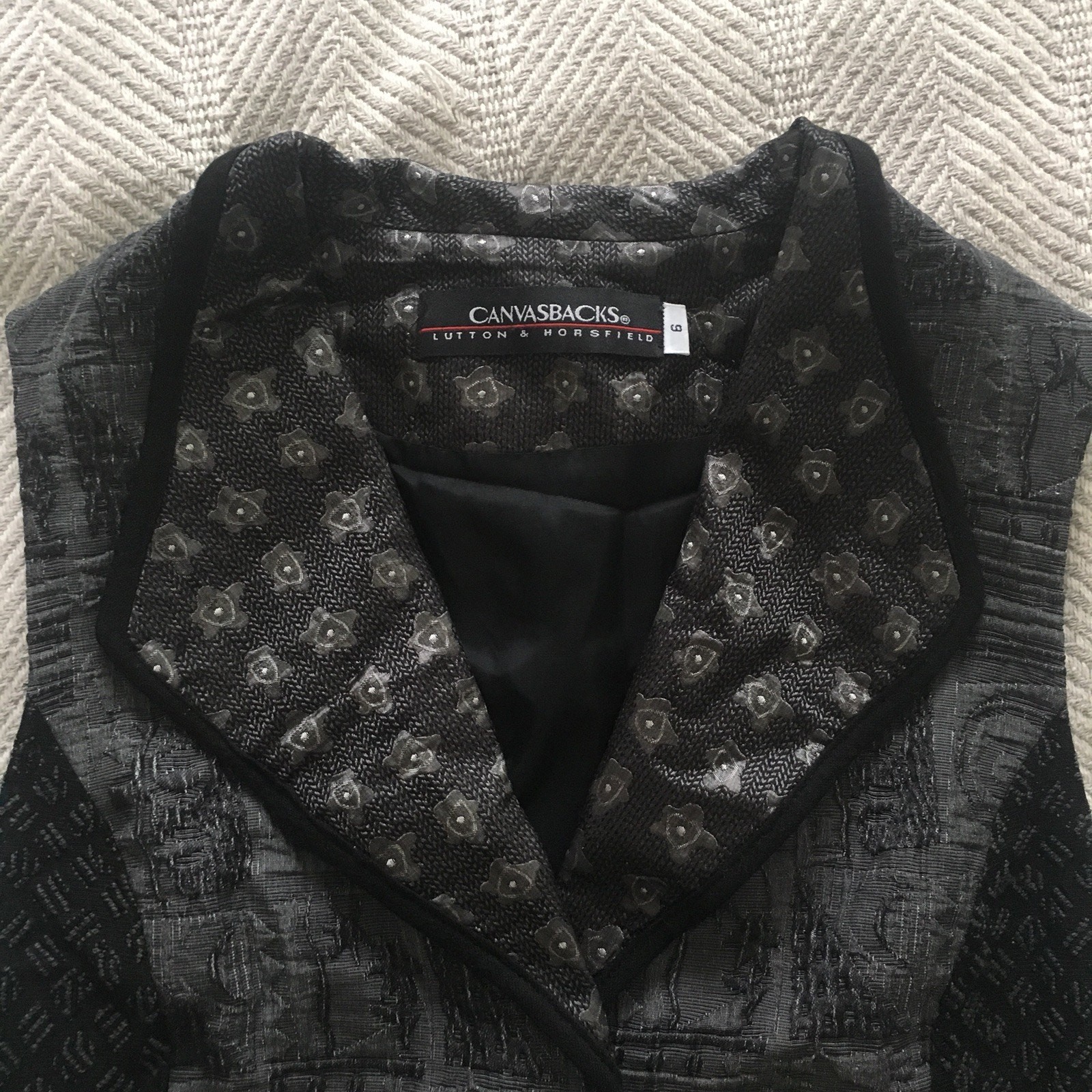 Vest Canvasbacks Lutton and Horsfield Silk Blend Black and Grey Size 6