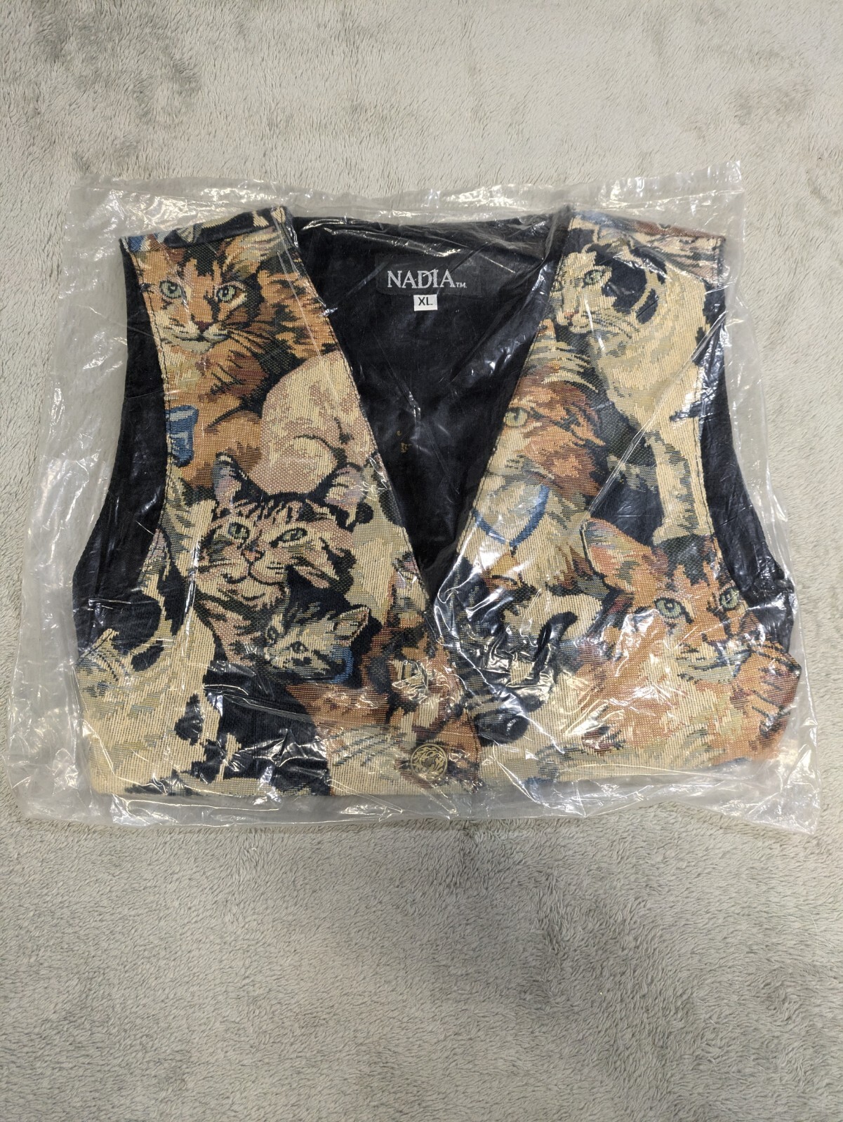 Vintage Nadia Embroidered KITTY CATS Tapestry Women’s XL Grandmacore Vest NEW v2