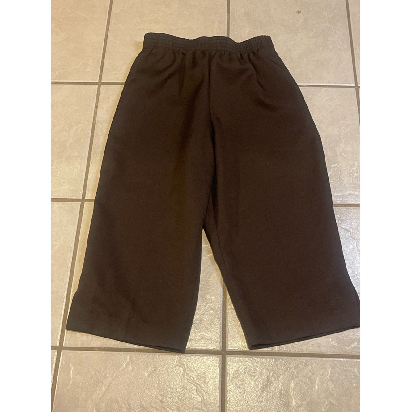 VTG Donnkenny Women’s Wide-Leg Pull-On Capris in Brown