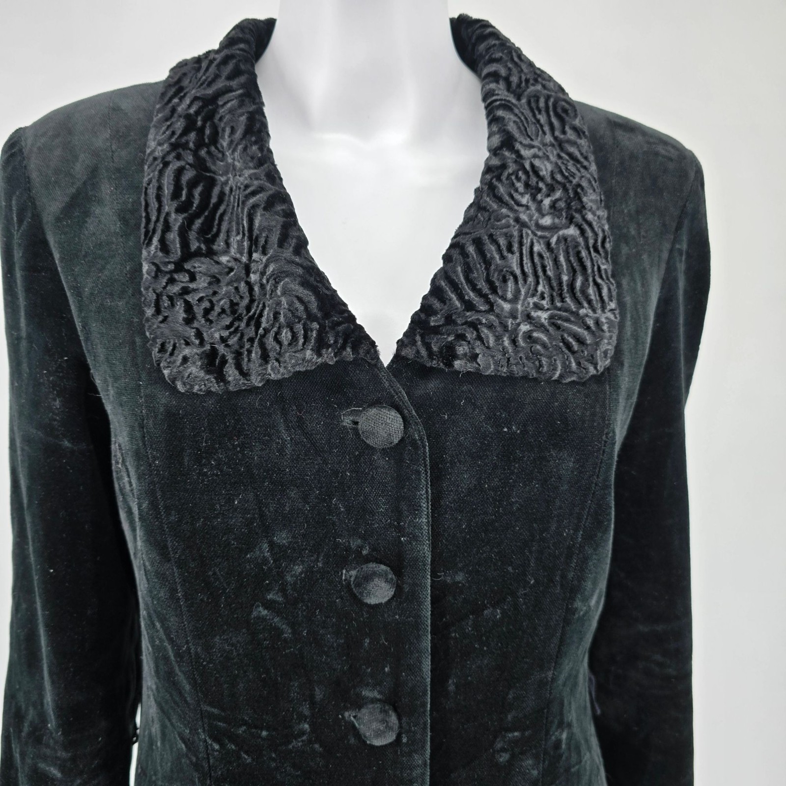 Vintage 1990s JS Collections Made in Canada Women’s Black Velvet Long Coat (M)