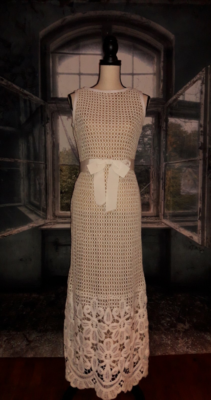 Vintage 70’s Pat Sandler for Pat’s Place Full Crochet Lace Maxi Dress Size 12