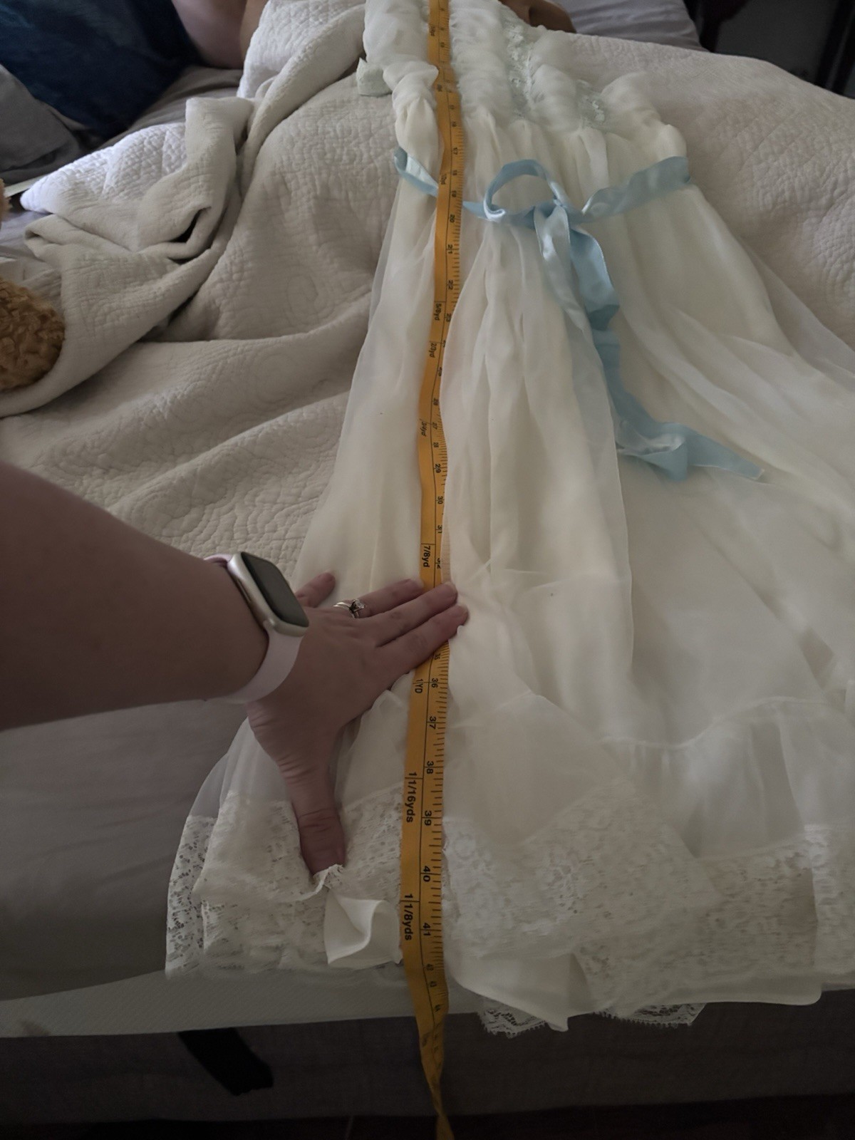 VTG Women Styled by Carillon Nylon Ivory White & Blue Chiffon Nightgown 32 Lace
