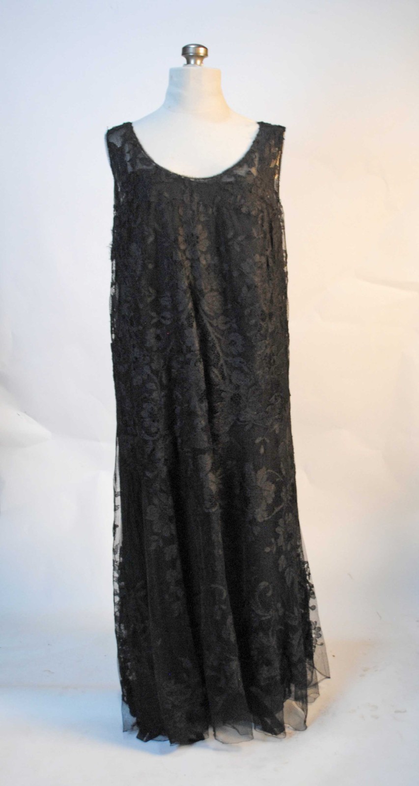 VINTAGE FLORAL BLACK ALENCON NET LACE PARTY DRESSES, CIRCA 1935s