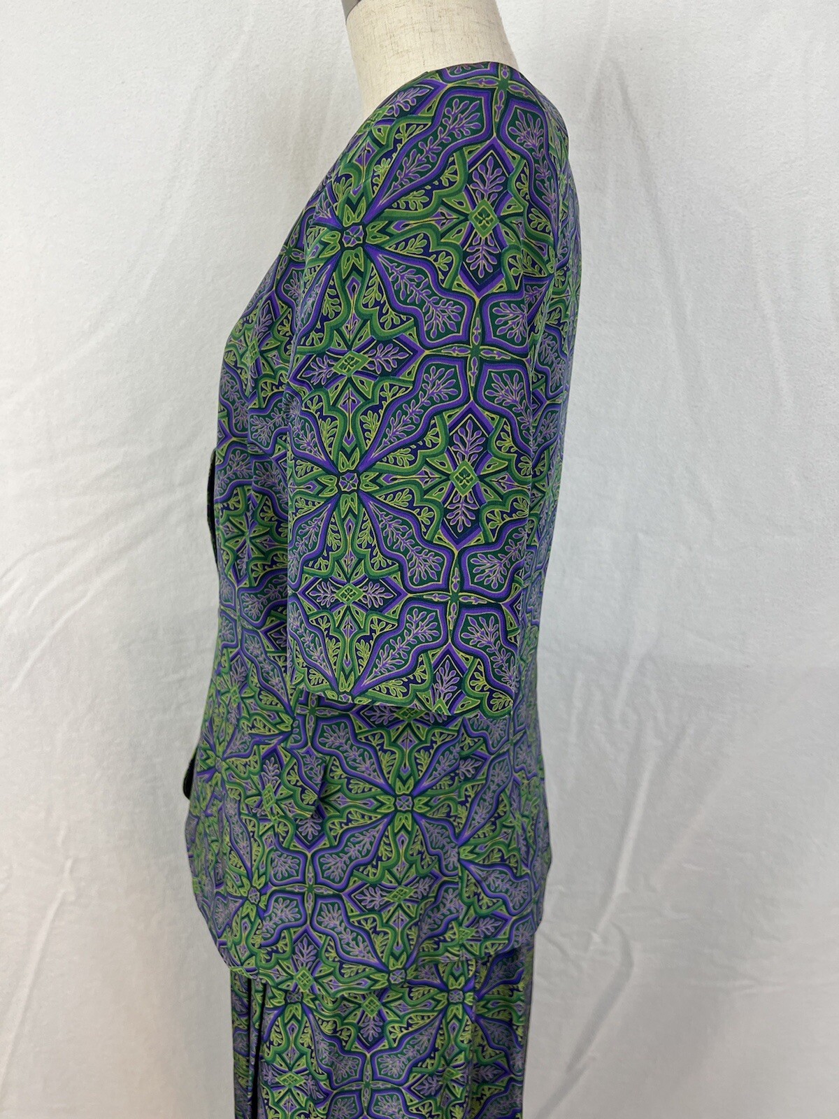 Vintage Women’s Evan-Picone Green Purple Silk Blouse Skirt Set Size 6 and 8