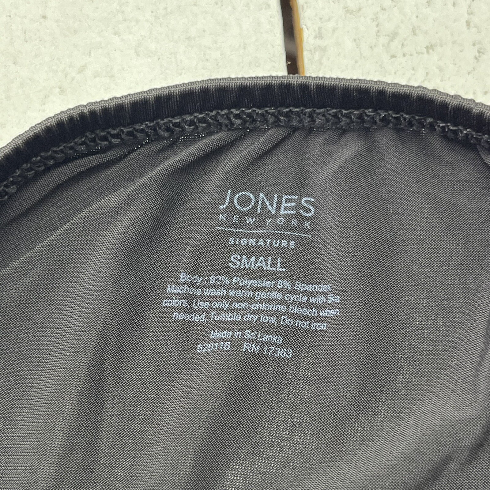 Jones Black Plain Microfiber Half Slip 16” Womens Size Small