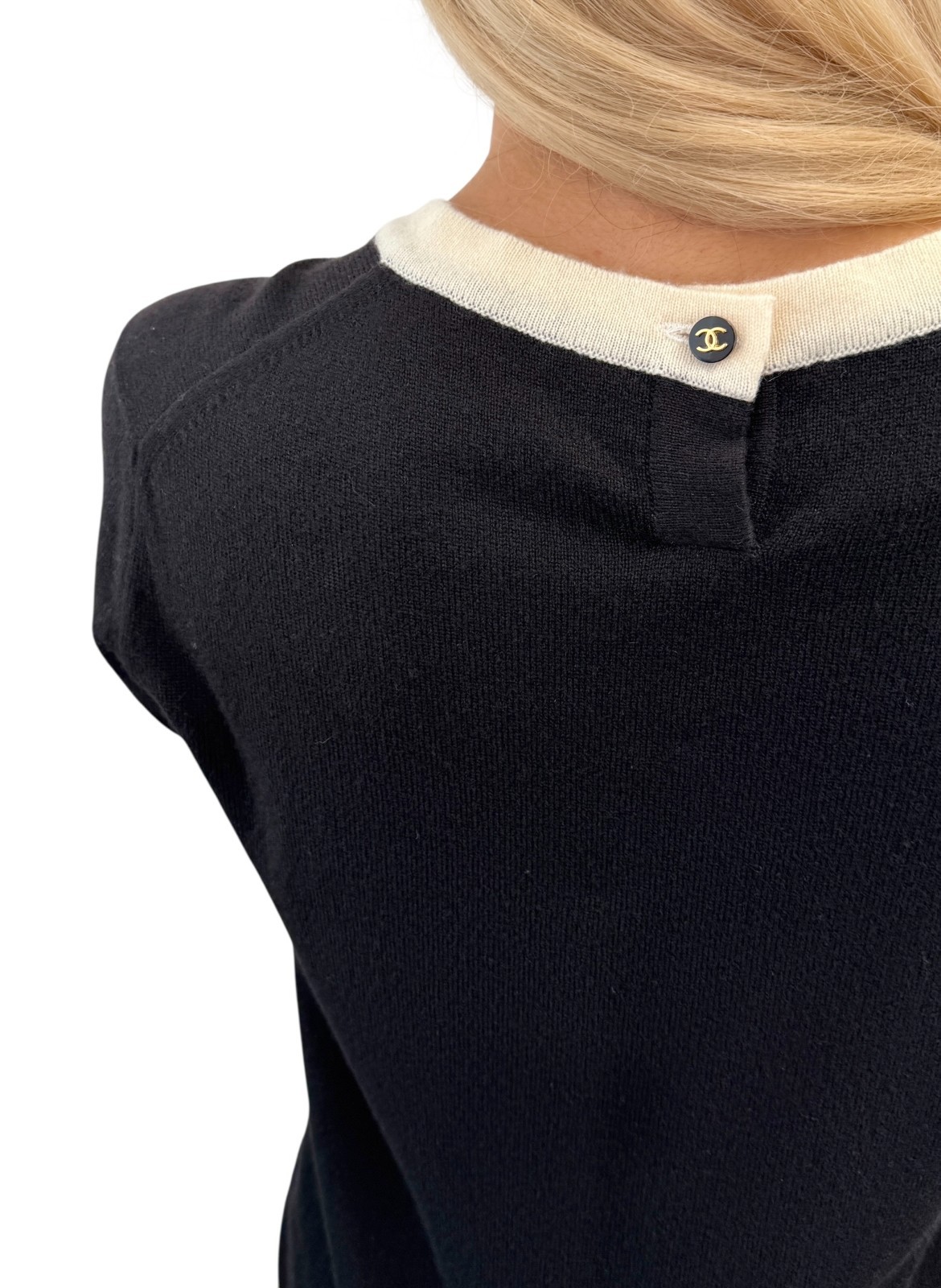CHANEL Vintage 96A CC Logo Button Knit Top T-shirt #40 Black White Cashmere