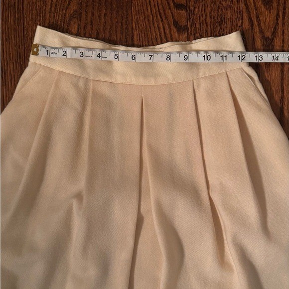 Vintage Norton McNaughton 100% Wool Cream A-Line Skirt