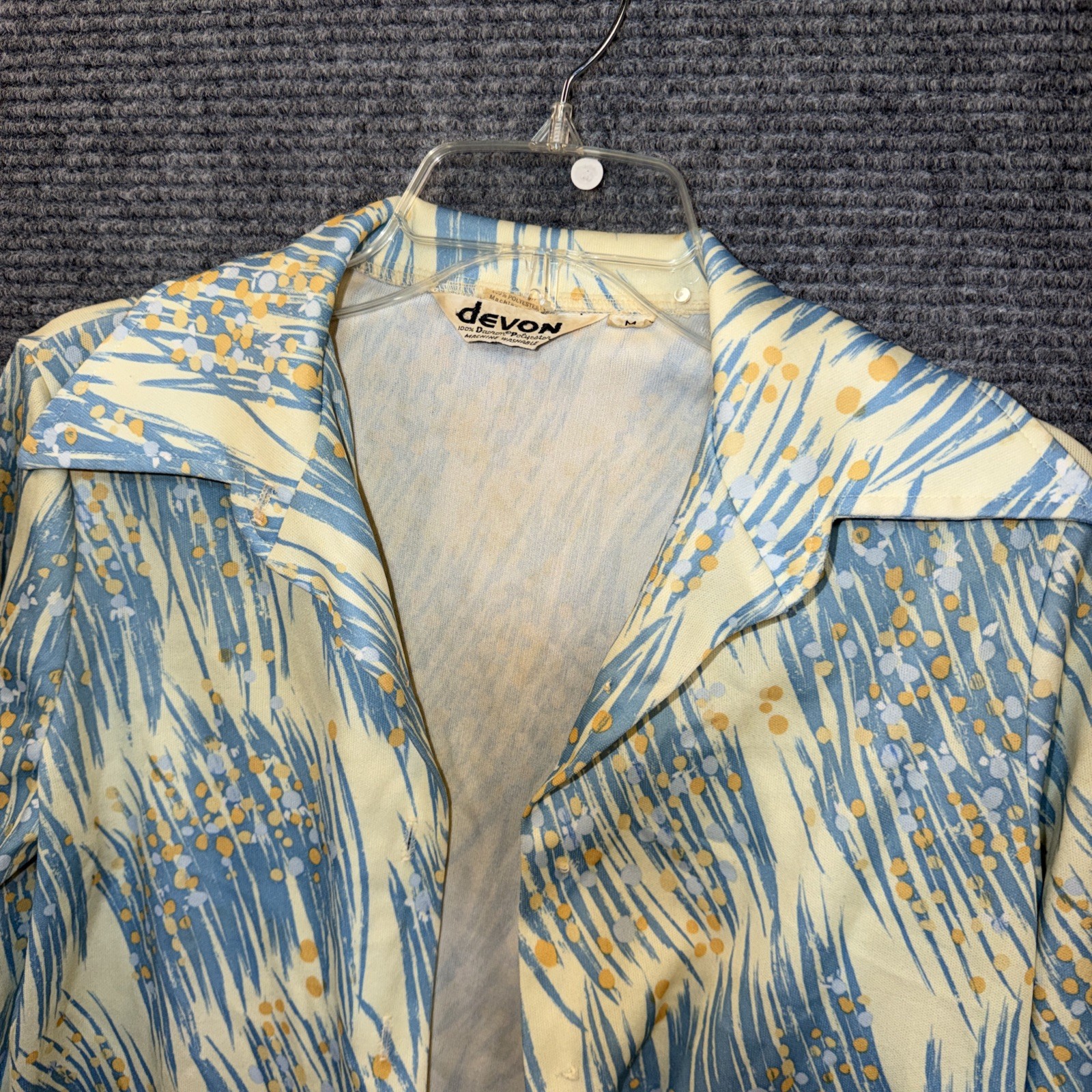 Devon Vtg 70s Polyester Top Size M Floral Blouse Collared Long Sleeves Button