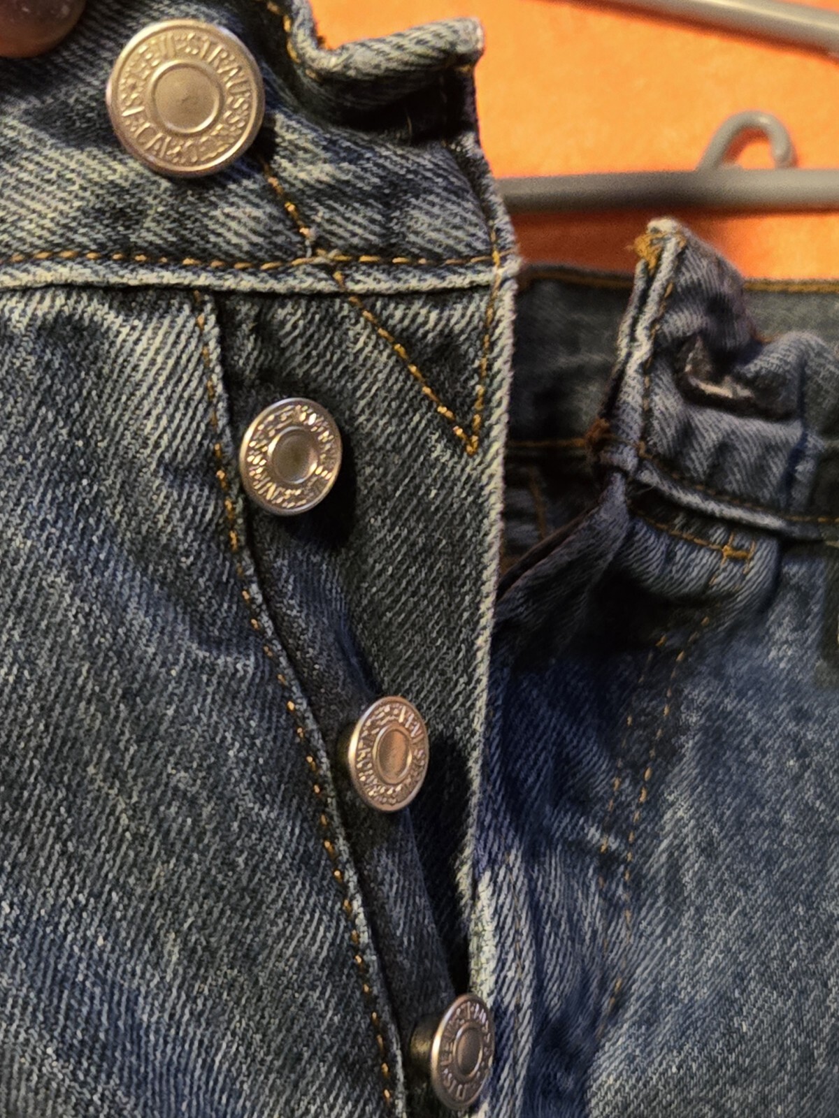 Vintage 1993 Levi 501 Women’s Button Fly Denim Jeans Size 29 Red Tag