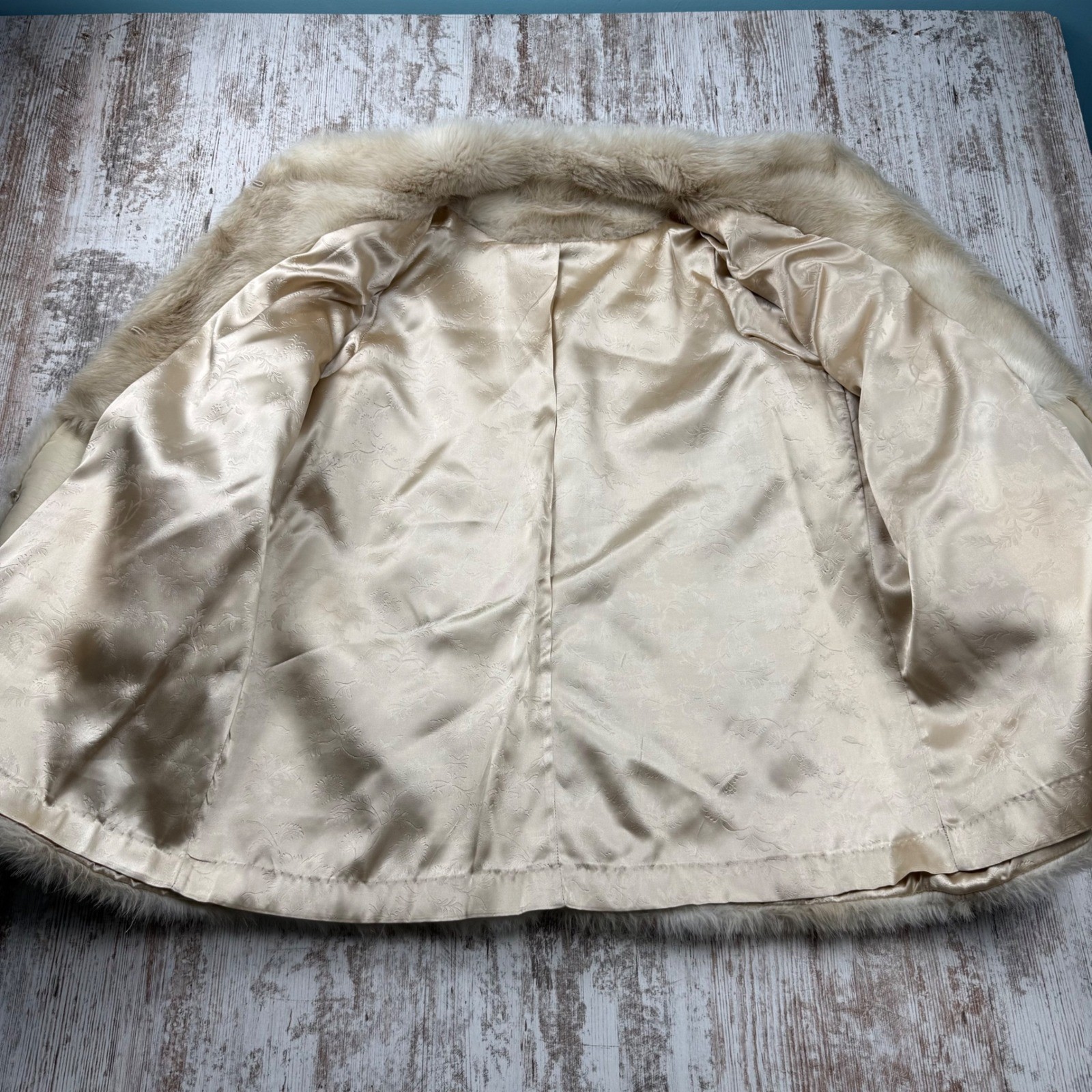 VTG Hillmoor New York Faux Fur Coat Cream Union Made in USA Mid Length Coat USA