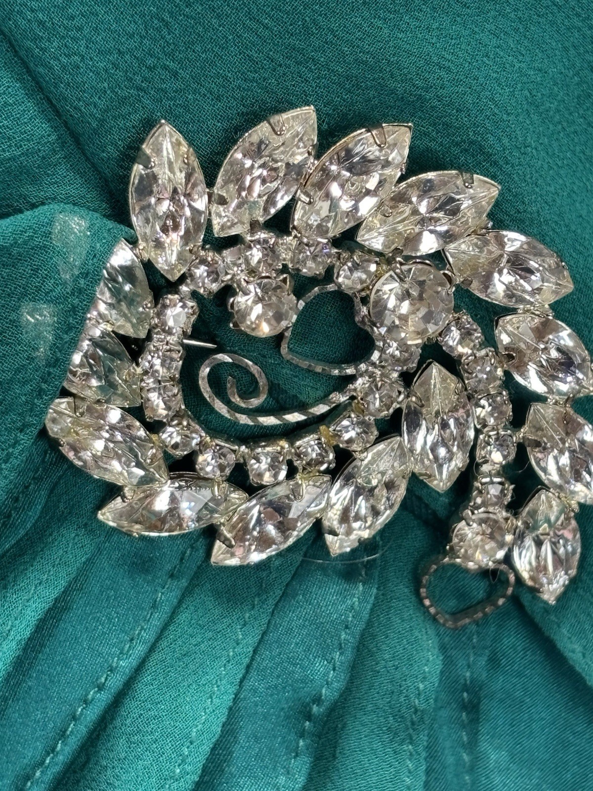 Vtg Tadashi Shoji 100% Silk Tiered Dress Gown Sz 8 Jewel Tone Brooch Formal