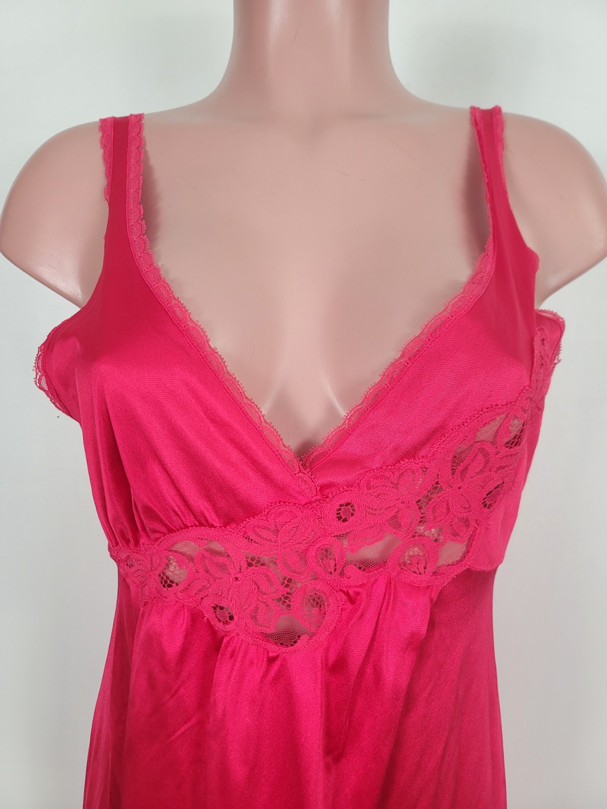 Vintage Vanity Fair Long Nightgown 70s Pink Peekaboo Lace Medium Flowy