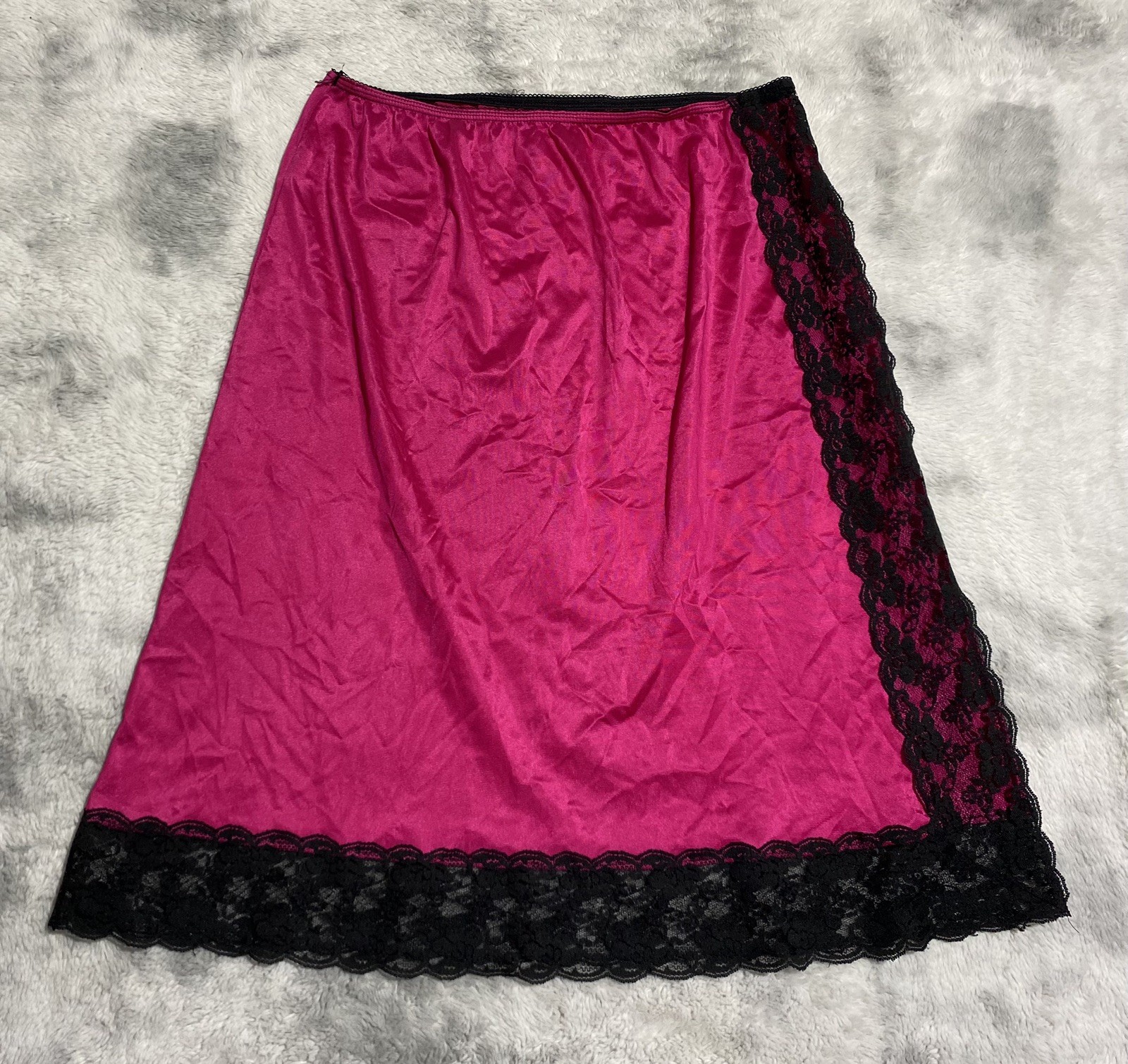 Vintage Dawn To Dusk Half Slip Skirt Magenta Pink Black Lace Large 30/32