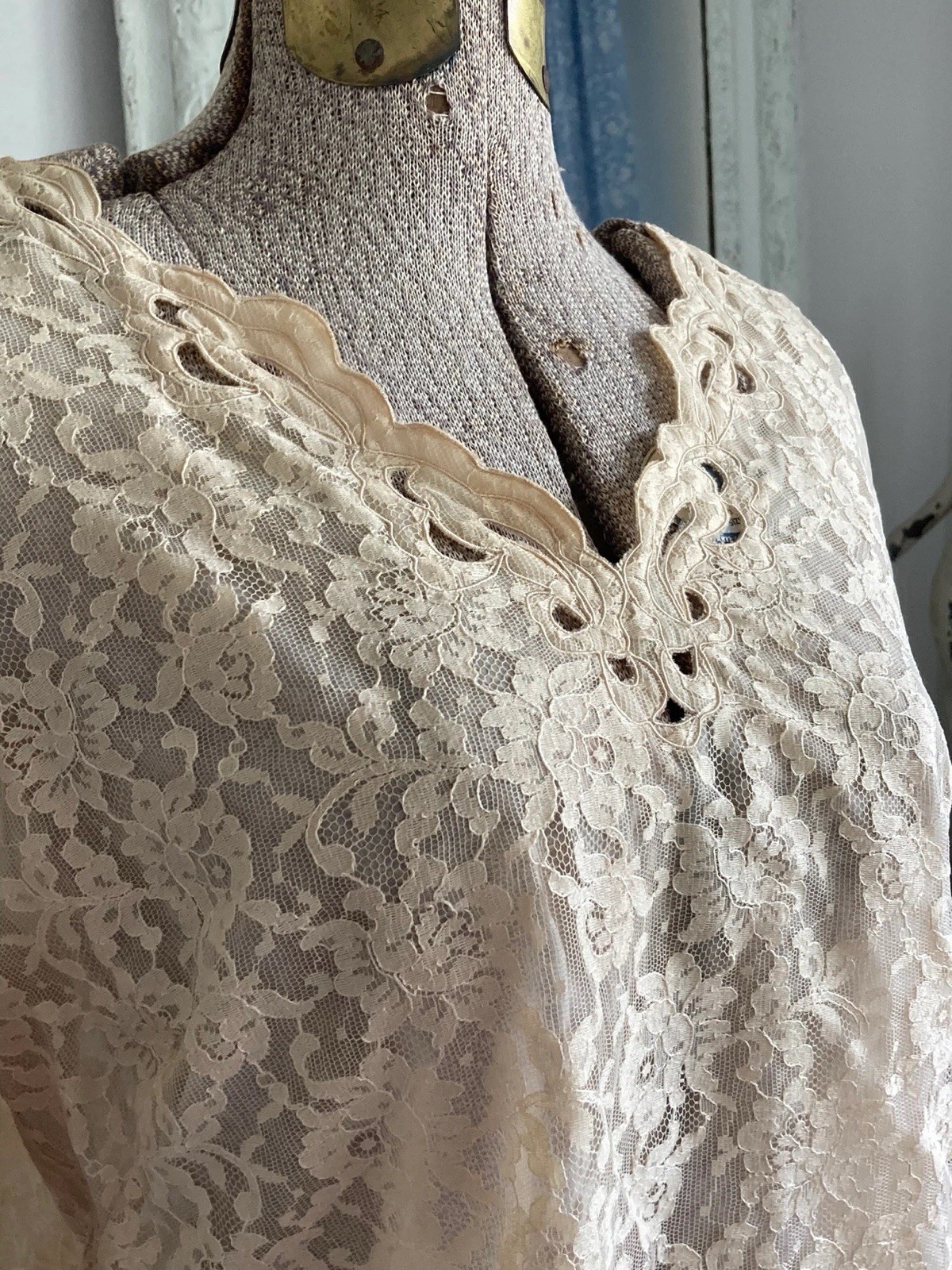 Vintage Ecru Chantilly Lace Party Blouse Top Cocktail Side Metal Zipper 40 Bust
