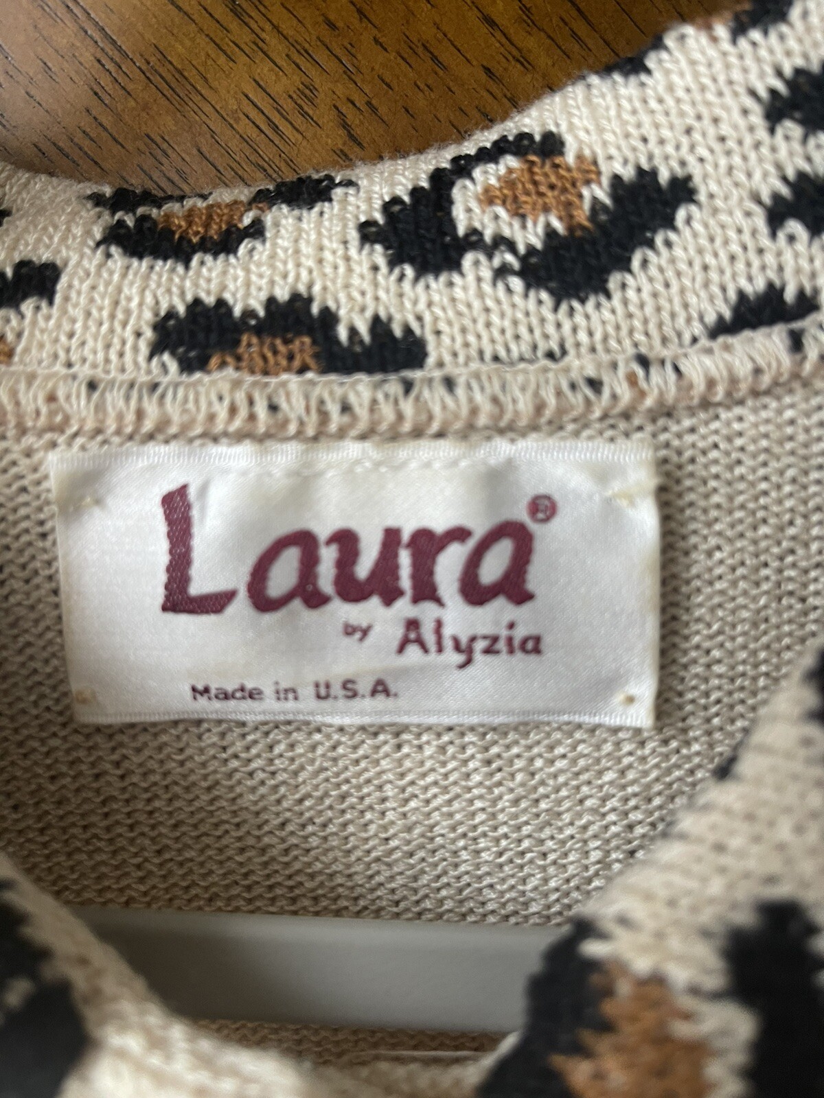 Vintage Laura By Alysia Knit Leoaprd Skirt Suit Sz 6