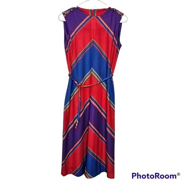 Newton Centre Vintage Tie Waist Dress !
