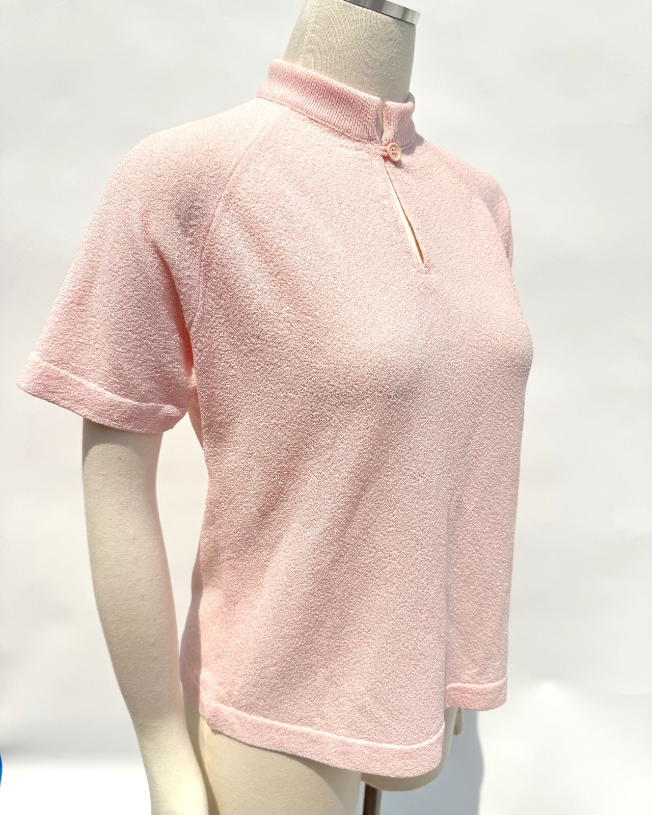 Vintage 1960s Light Pink Mod Mock Neck Turtleneck Short Sleeve Top Size Large
