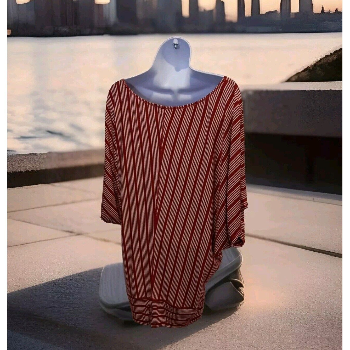 VTG 70s/80s MLLOP Womens XL Red White Rayon / Linen Off Shoulder Top V-Neck
