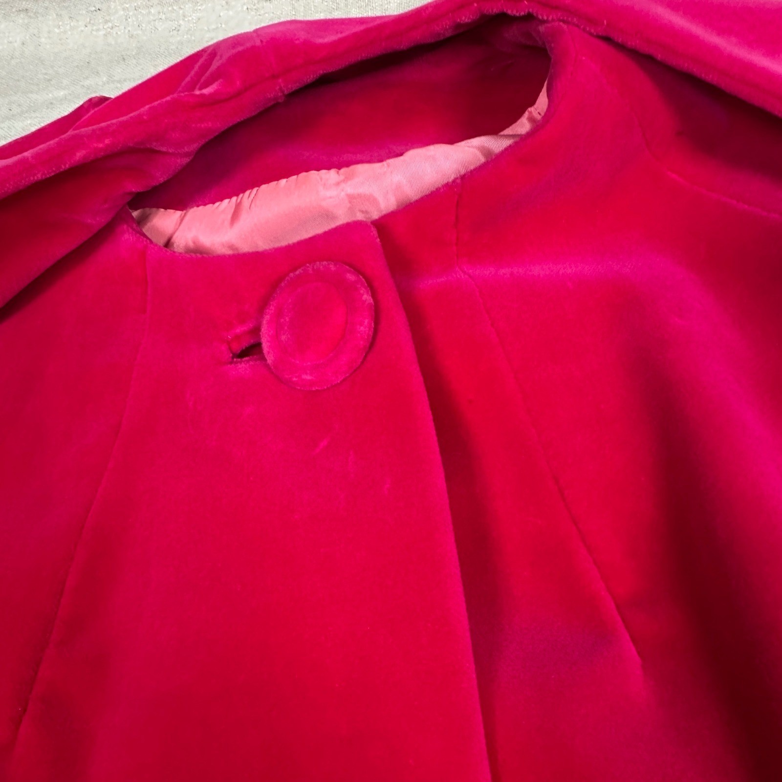 Vintage 60s retro Sport Ease Fashions Hot Pink Velvet Bow Neck swing coat 50s