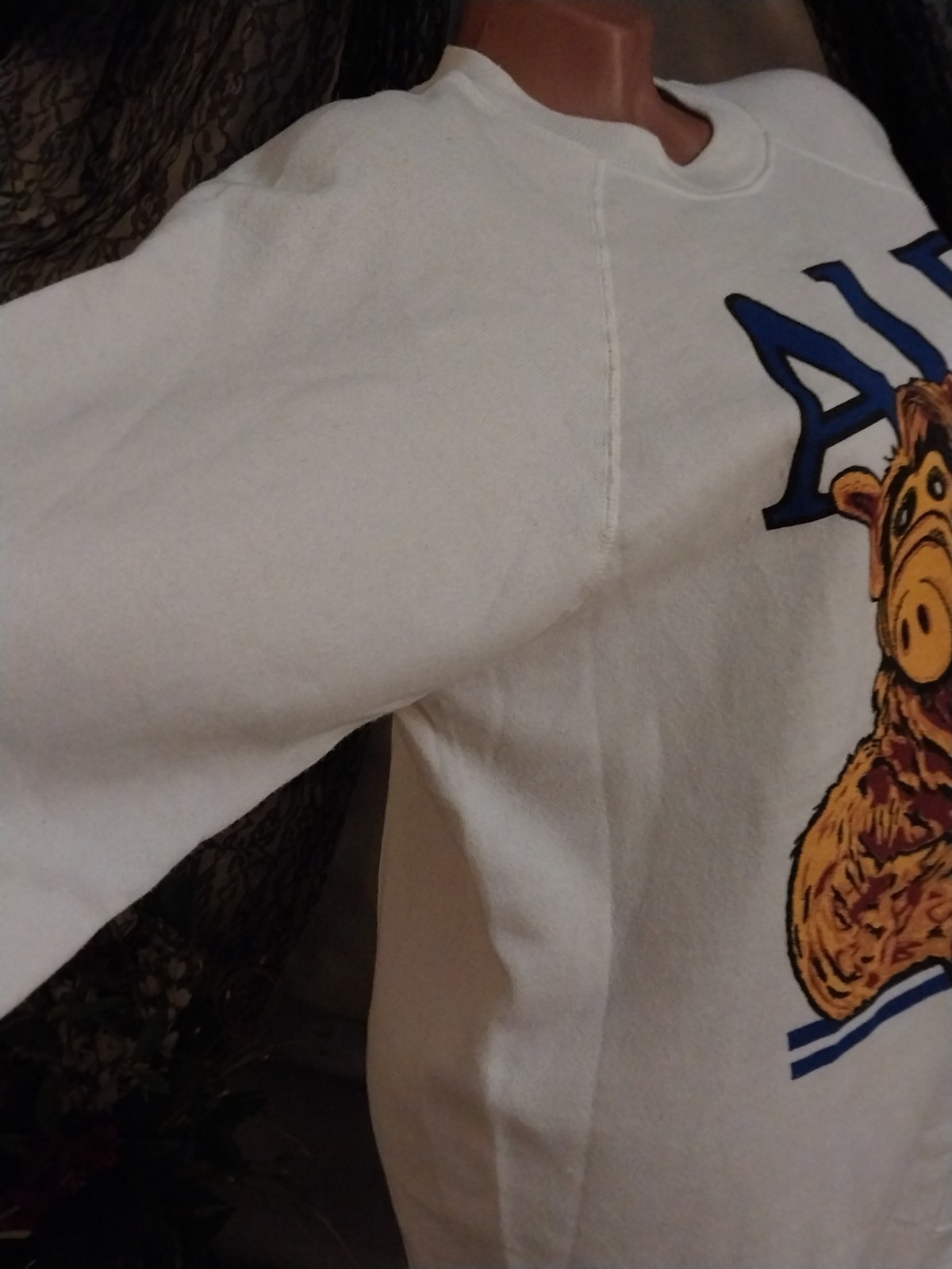 VTG ALF MOVIE HANES SWEATER JERSEY PULLOVER RAGLAND L NOS HAND PAINTED GRAPHICS