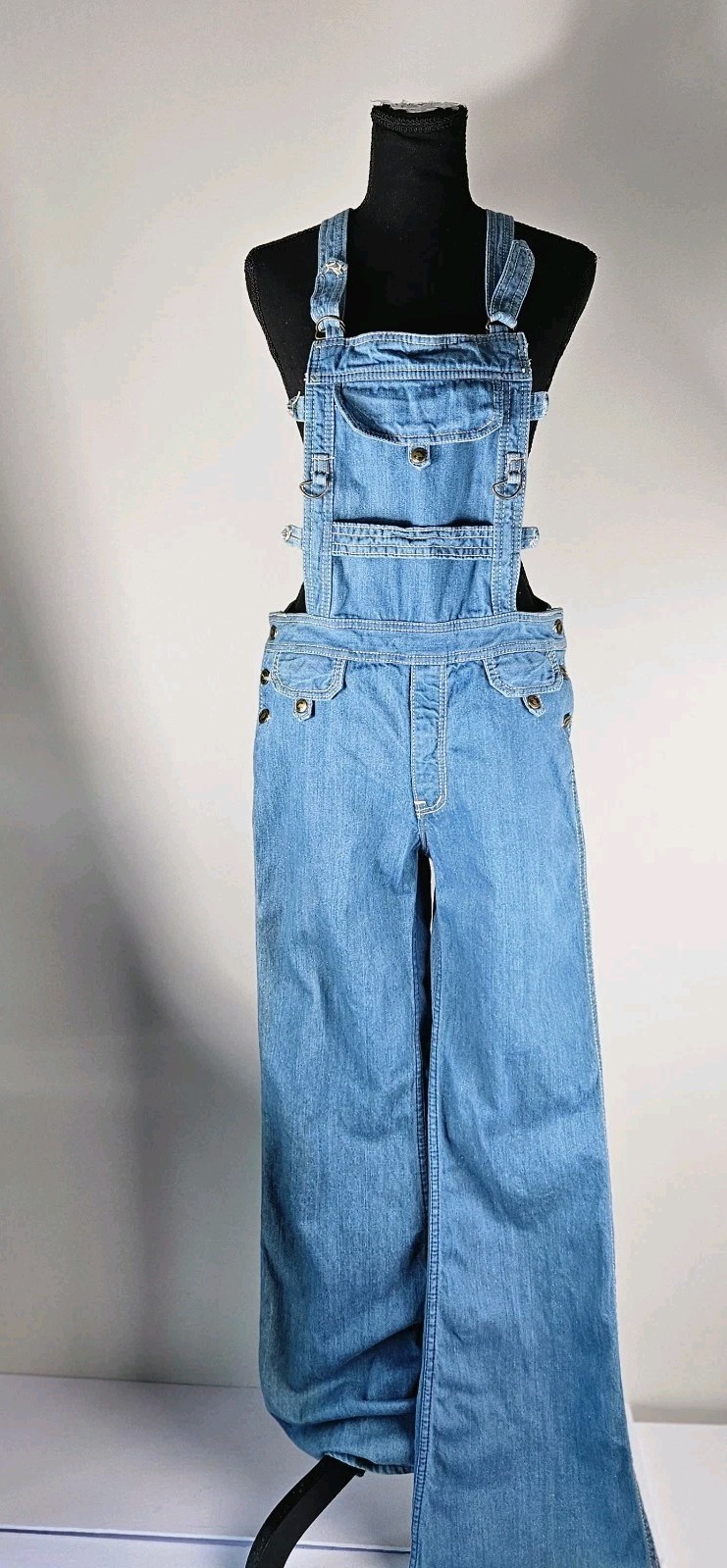 Vintage 1980s HANG TEN Women’s Jumpsuit Light Denim OVERALLS SIZE 32L