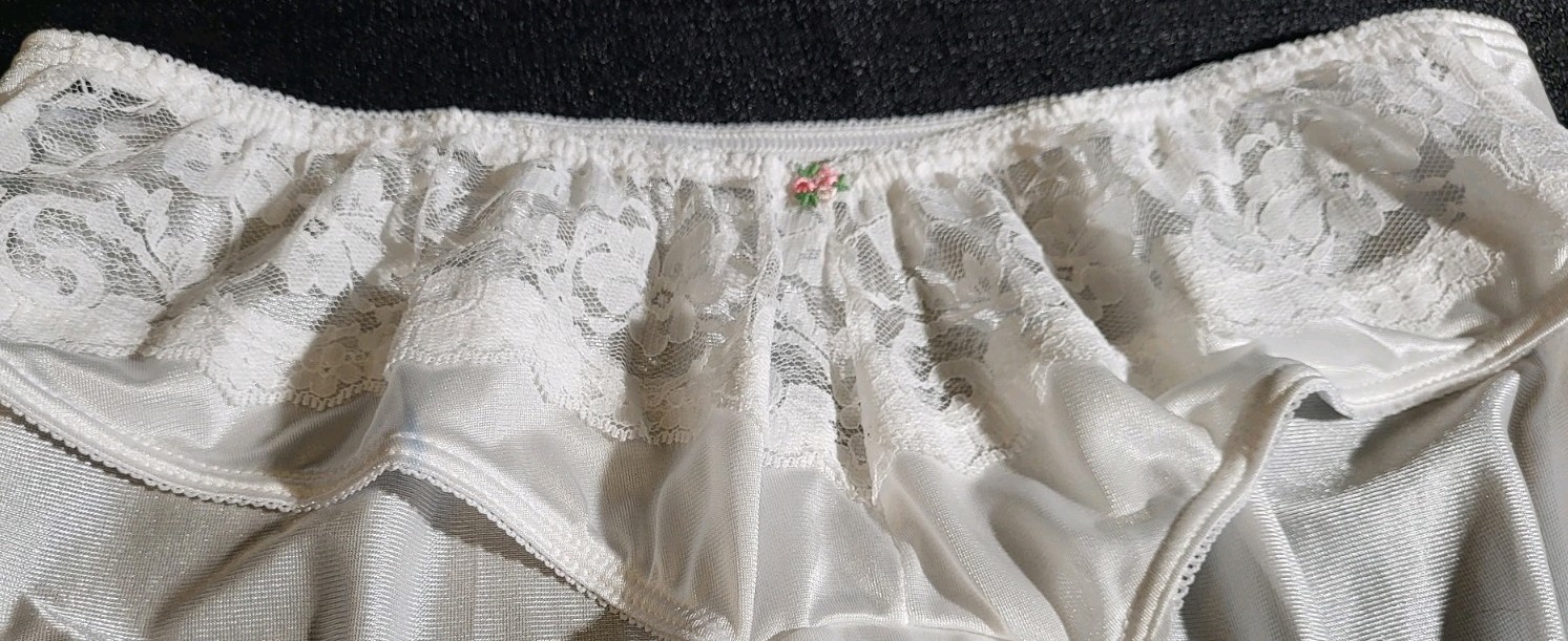 Vtg 80s White Satin Nylon NOS Sheer Lace Pink Rosebud Bridal Romantic Feminine