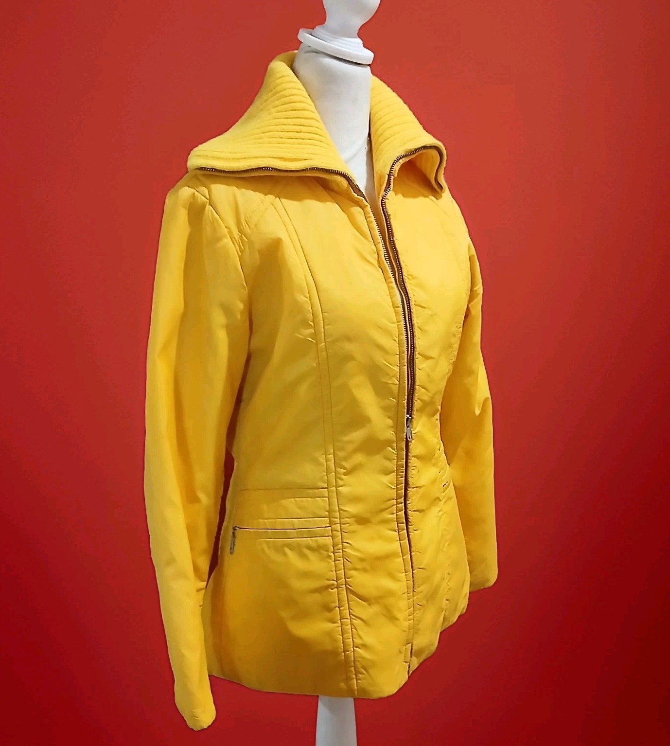 VTG 80s Aspen Skiwear Womans Fitted Nylon Knit Collar Yellow Light Jacket M