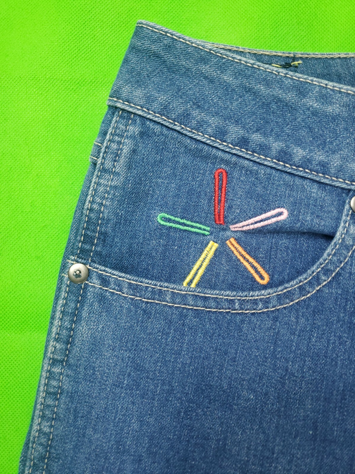 Vintage 90s Jnco Chimes women’s bellbottom blue jeans size 17 34W 31L