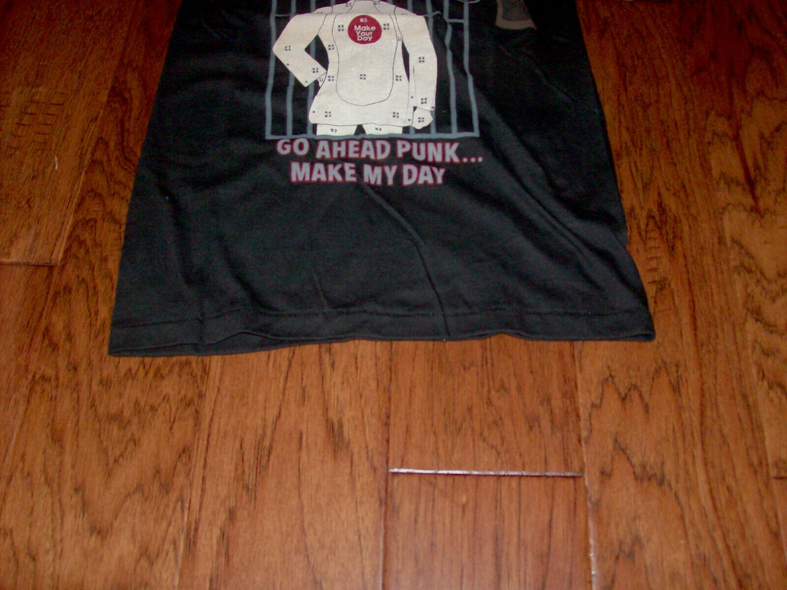 VINTAGE T-SHIRT POLICE PUNK TARGET MAKE MY DAY