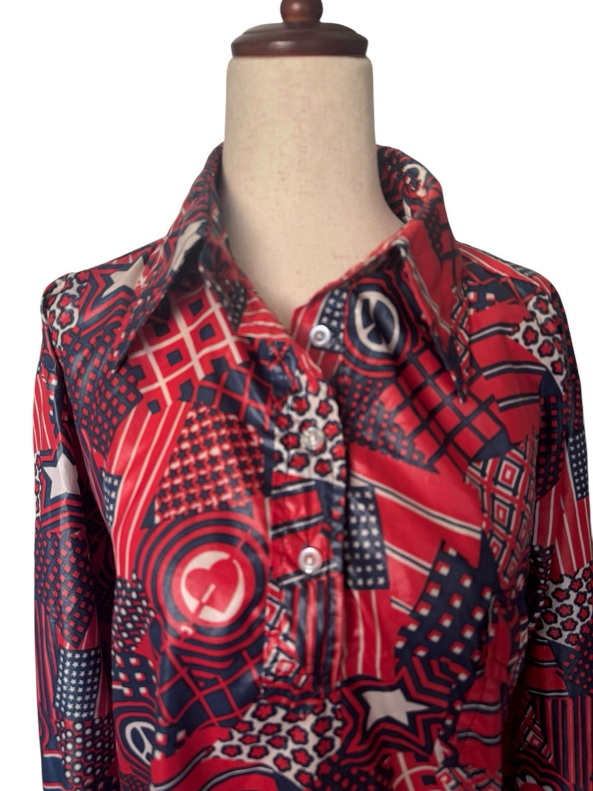 Vintage 70s Obermeyer Wind Shirt Top Red Navy Graphic Novelty Print Peace Flag