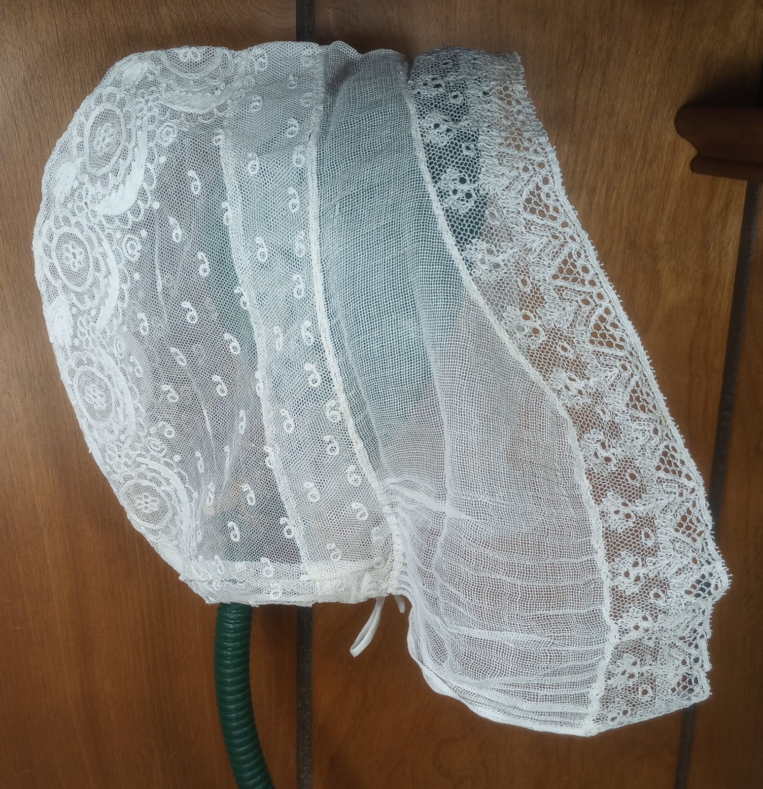 ANTIQUE Victorian Appliquéd LACE BONNET Fine Mesh Net