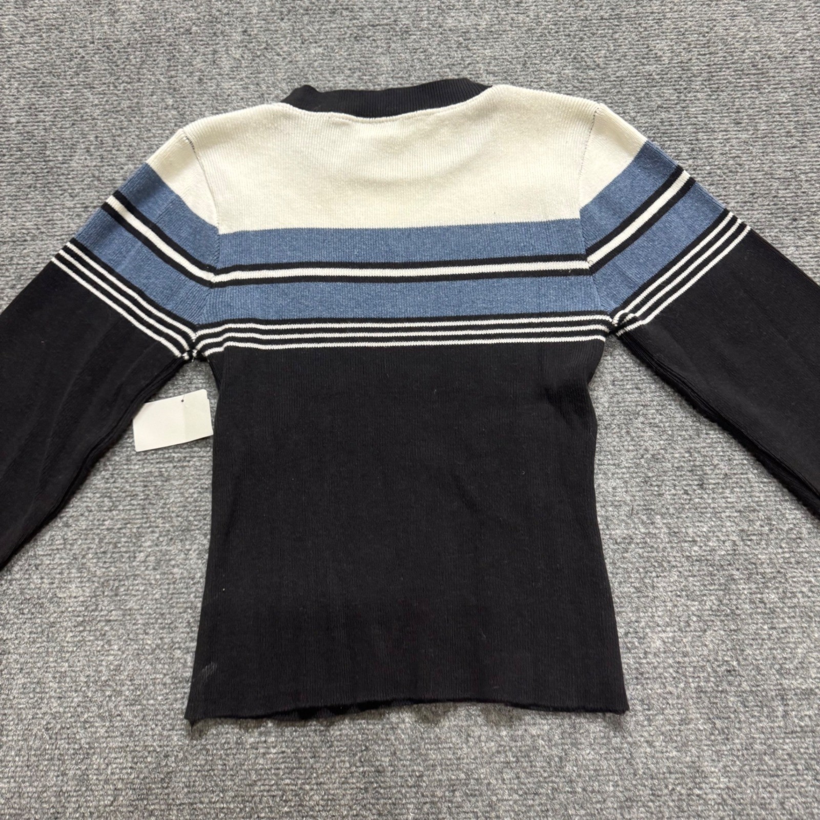 VTG In Charge long-sleeve crewneck sweater Women’s M Striped Multi-color
