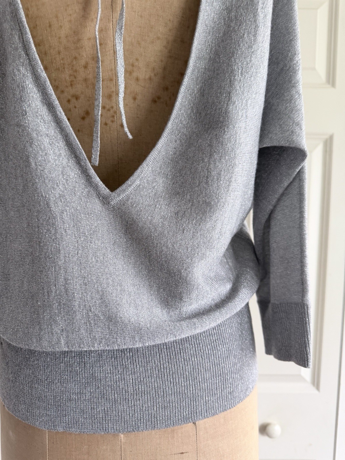 Vintage Y2K Open Back Glittery Silver Metallic Sweater New York & Co S/M