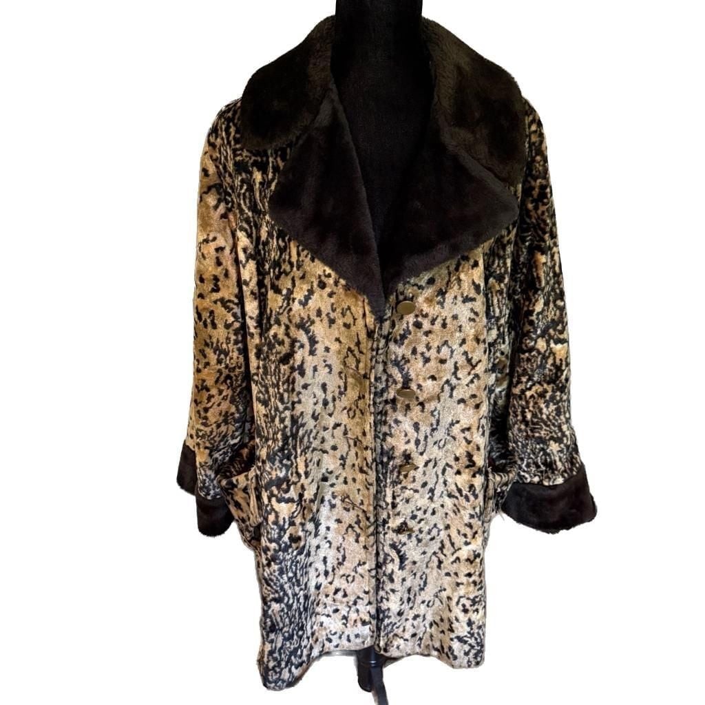 Vintage 1960s Leopard Print Velvet Coat with Faux Fur Trim