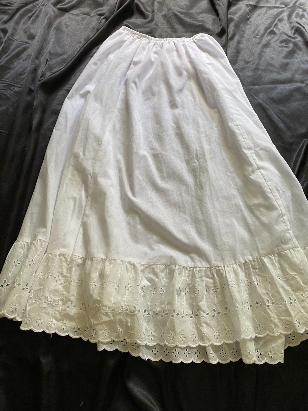 Vintage 1970s You Babes White Cotton Eyelet Tiered Boho Skirt Medium