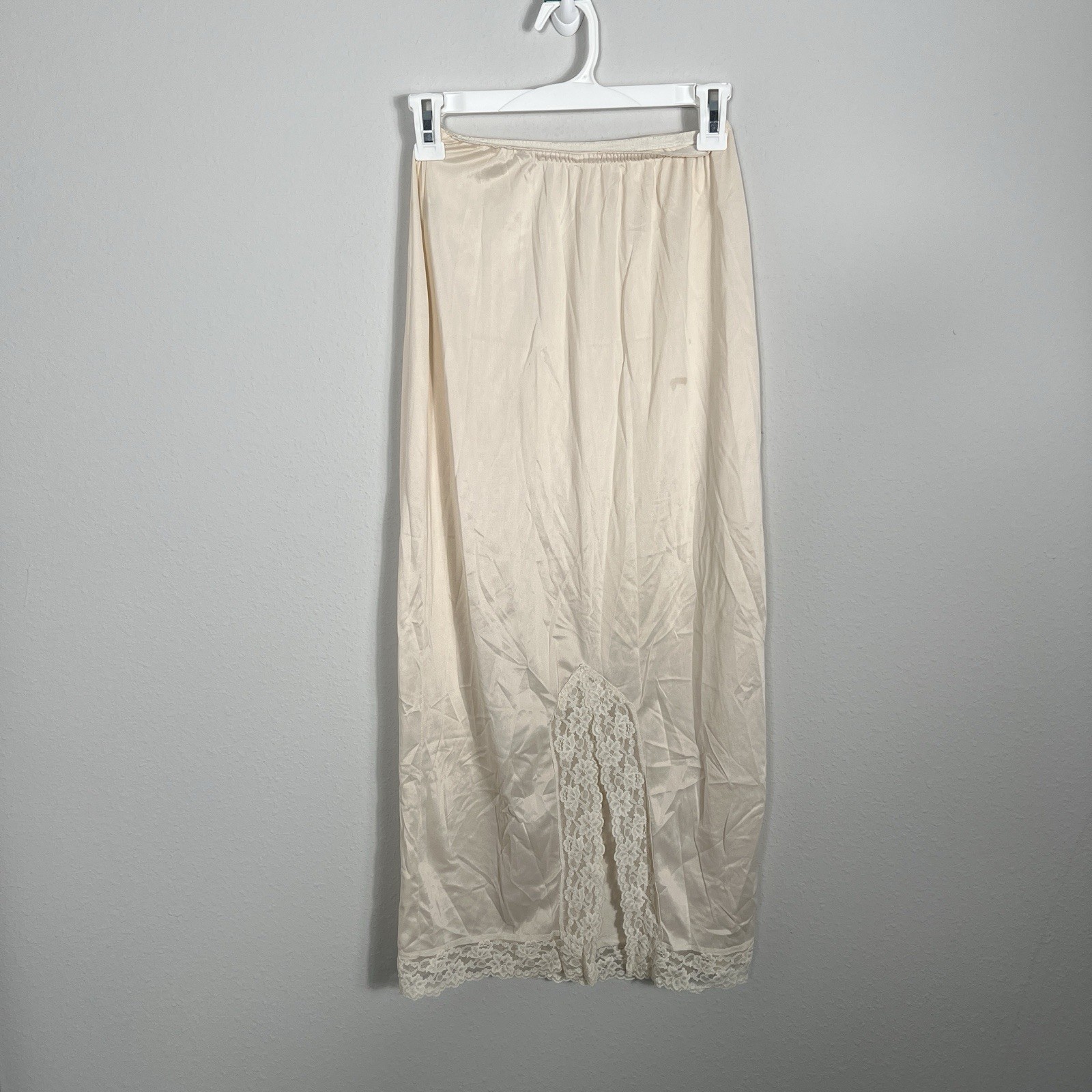 VTG Greenco Maid Nylon Half Slip Lace Hem Slits Silky Pink/biege Size Small